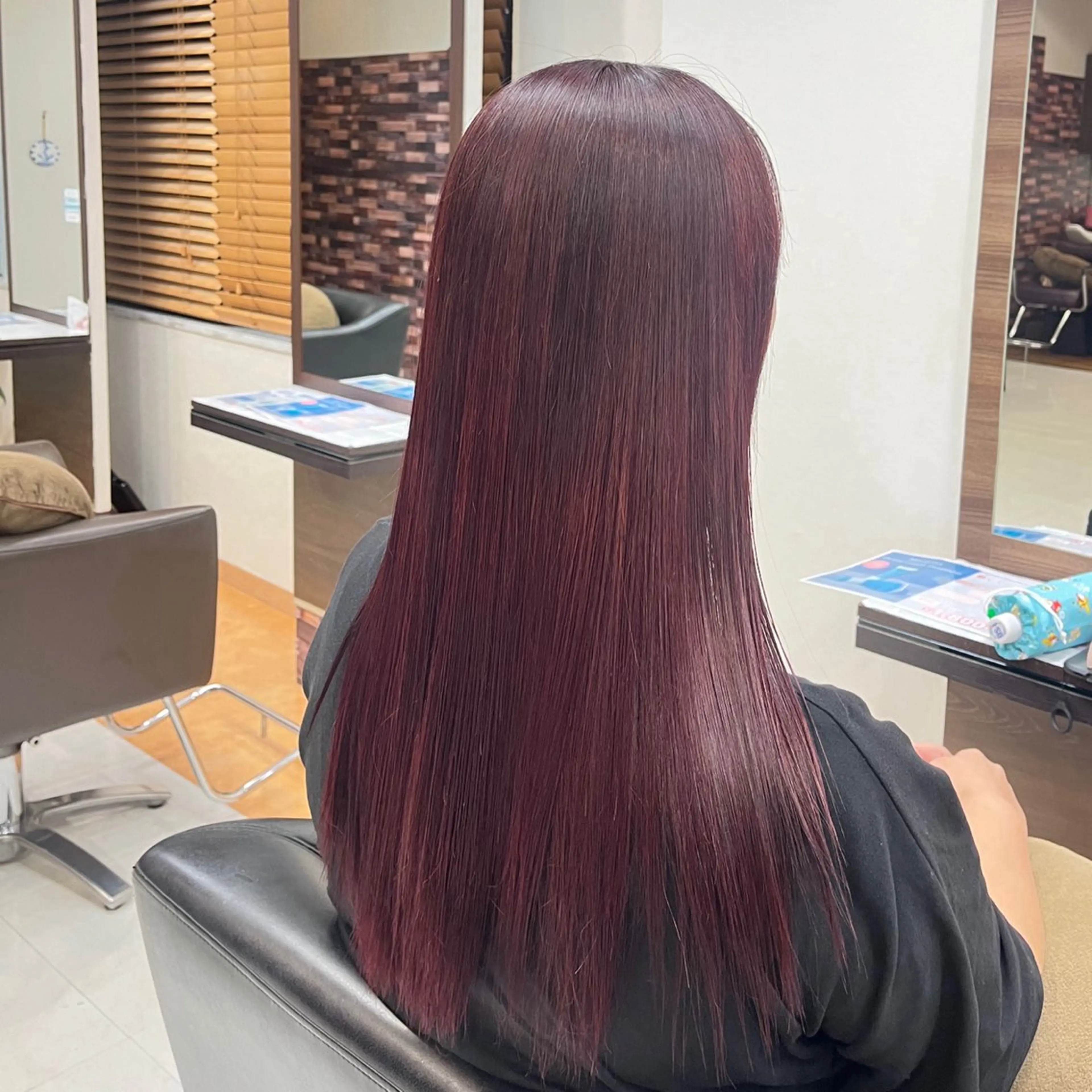 ロング カラー mi kaのヘアスタイル