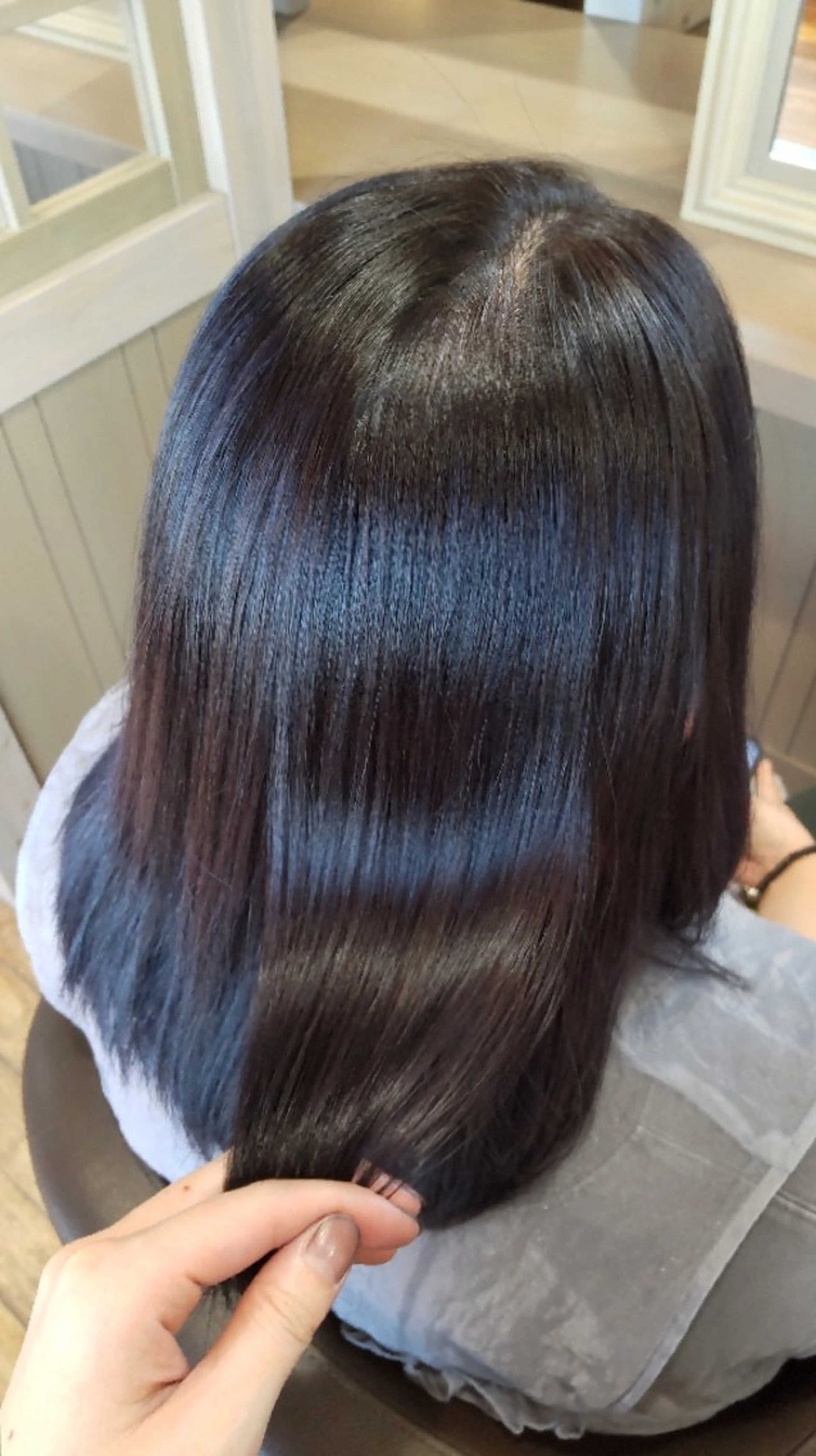 セミロング カラー パープルカラー もり はなののヘアスタイル