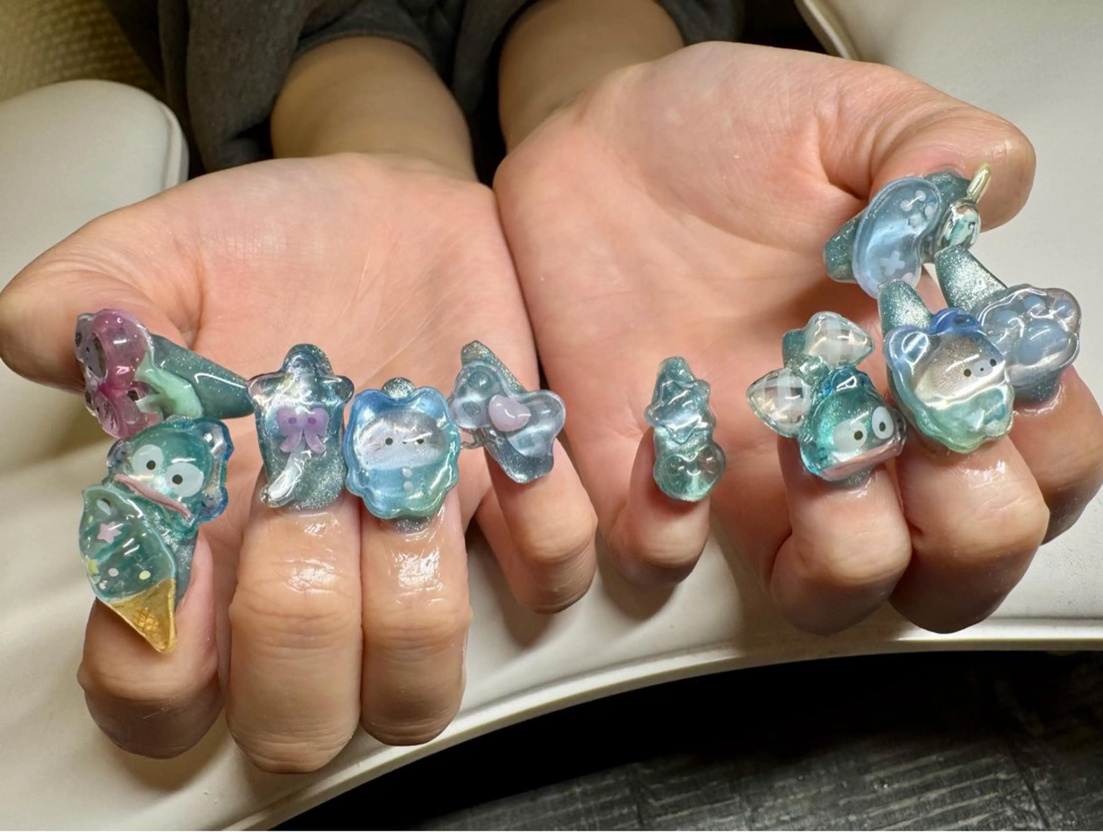 ネイル 持ち込み Re:JUvia 　JUMIのネイルデザイン