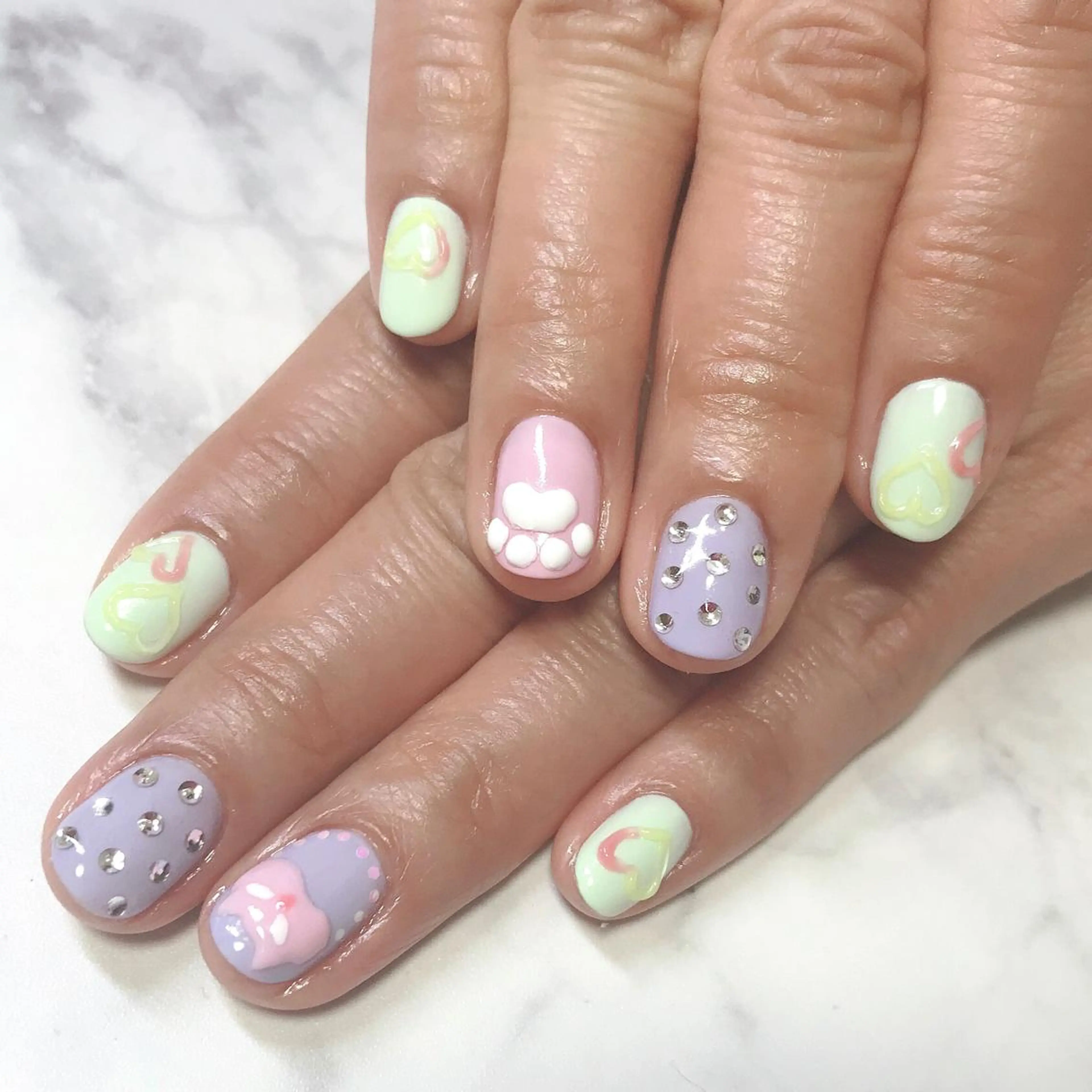 ネイル ジェルネイル ステラ marikominoのネイルデザイン