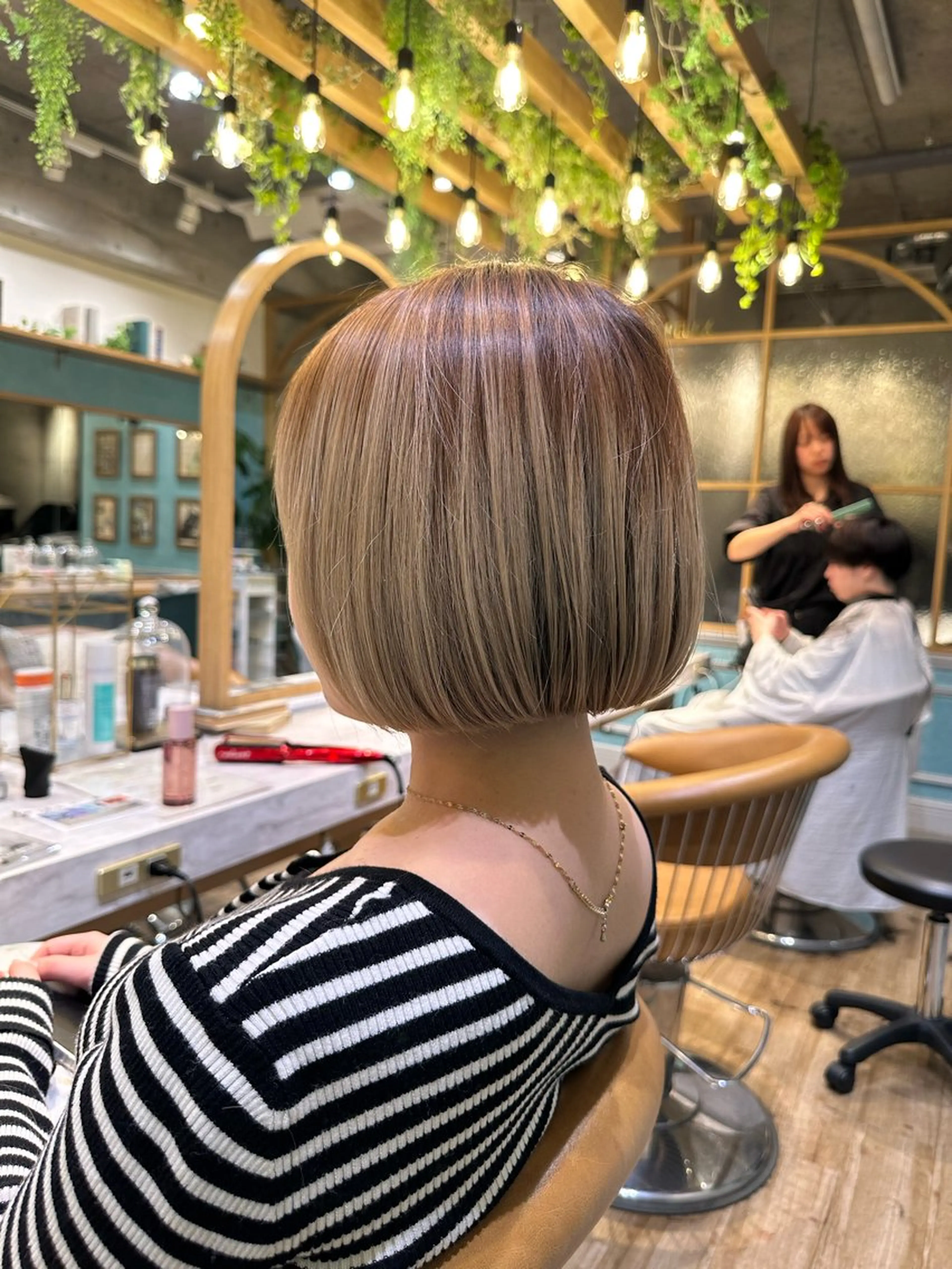 ショート ボブ 韓国風ヘア 小顔カット カット ヘアカラー トリートメント ヘッドスパ taiga レイヤー /髪質改善/矯正🌈のヘアスタイル
