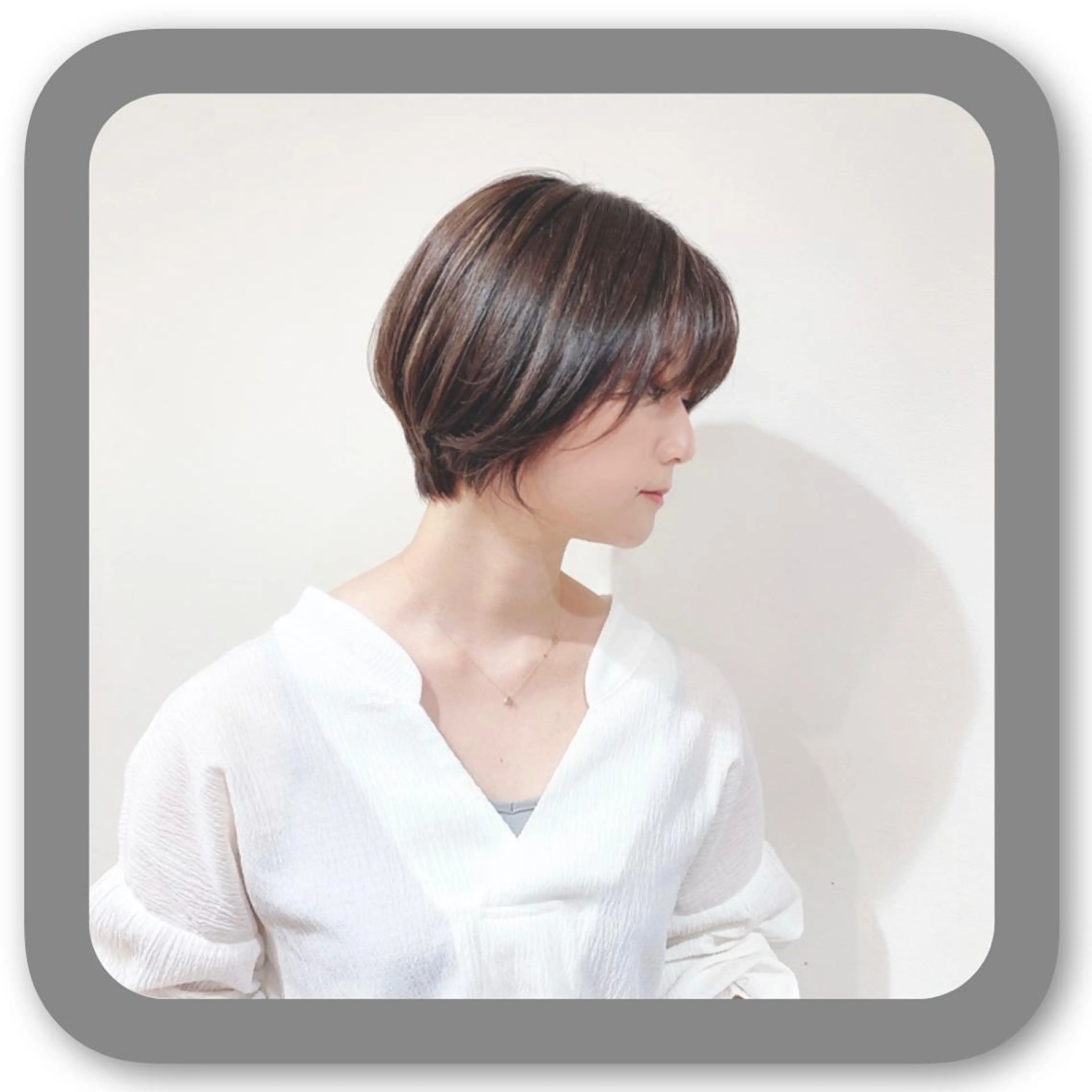 ショート アッシュ ボブ 髪質改善 レイヤーカット ショートヘア カット ショート〜ミディアム 喜多司のヘアスタイル