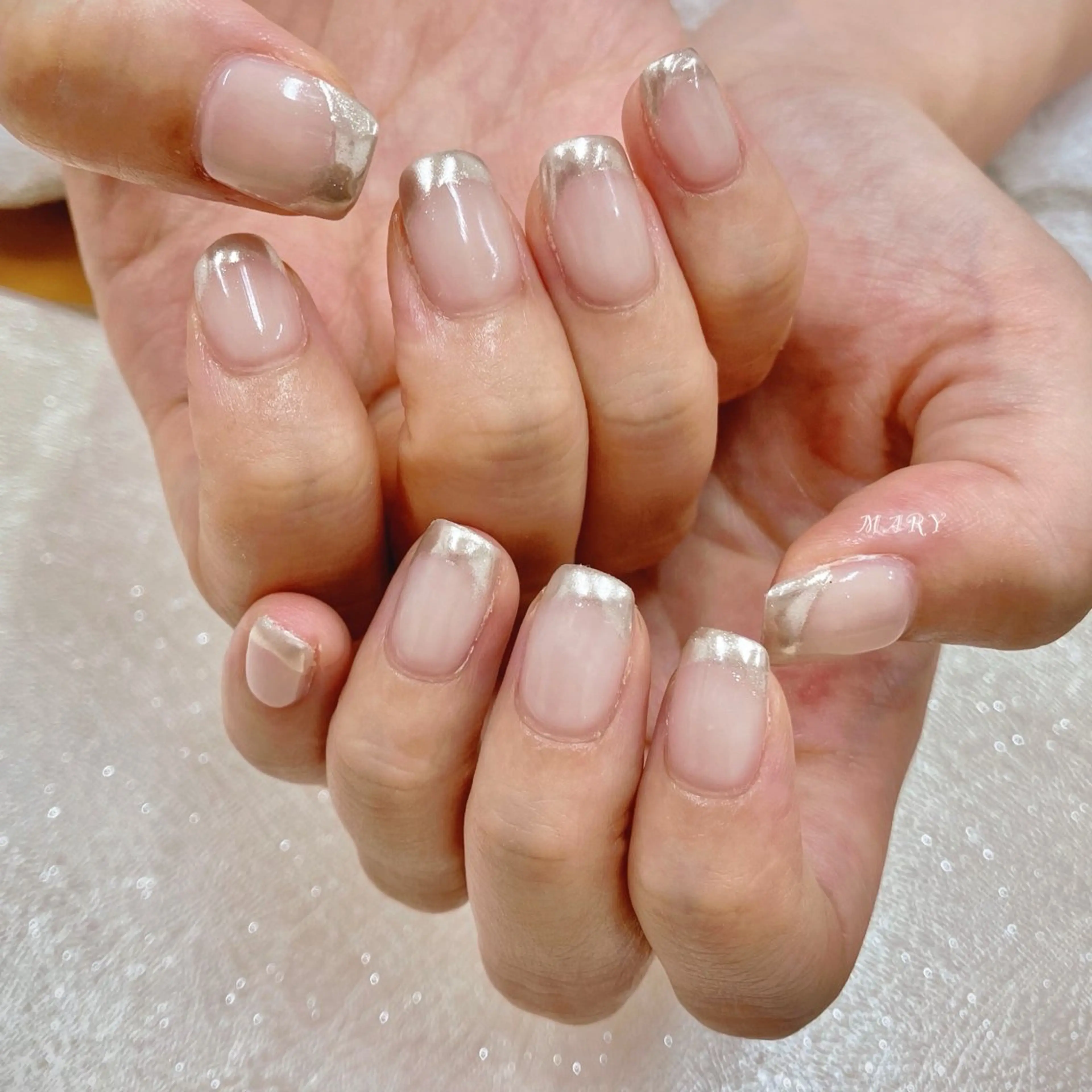 ネイル フレンチネイル ミラーネイル ニュアンスネイル シルバー スクエアネイル ハンドネイル Mary nail .narumiのネイルデザイン