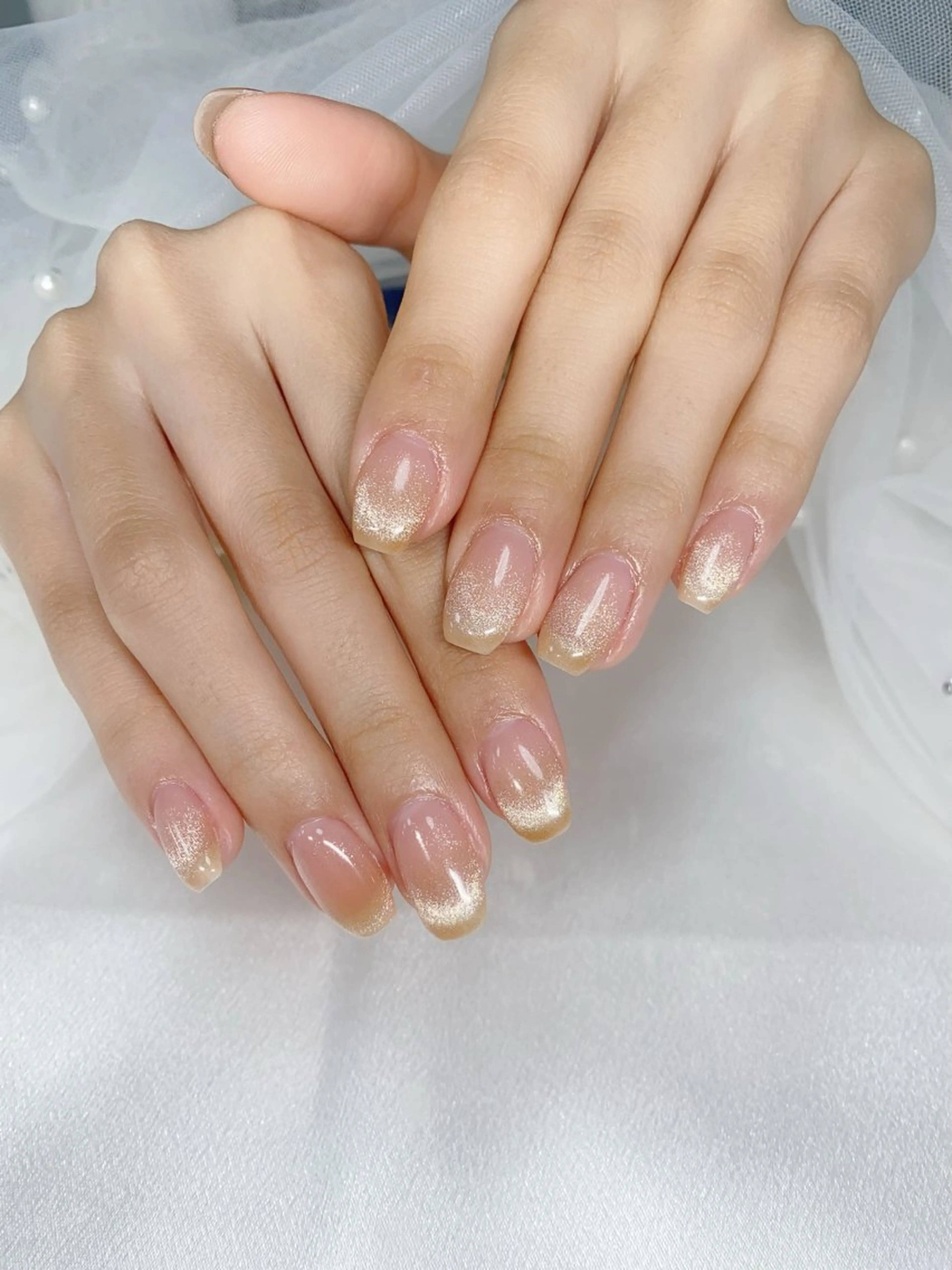 ネイル オーロラネイル 長さ出し フラッシュネイル フレンチネイル ジェルネイル ハンドネイル ア カリのネイルデザイン