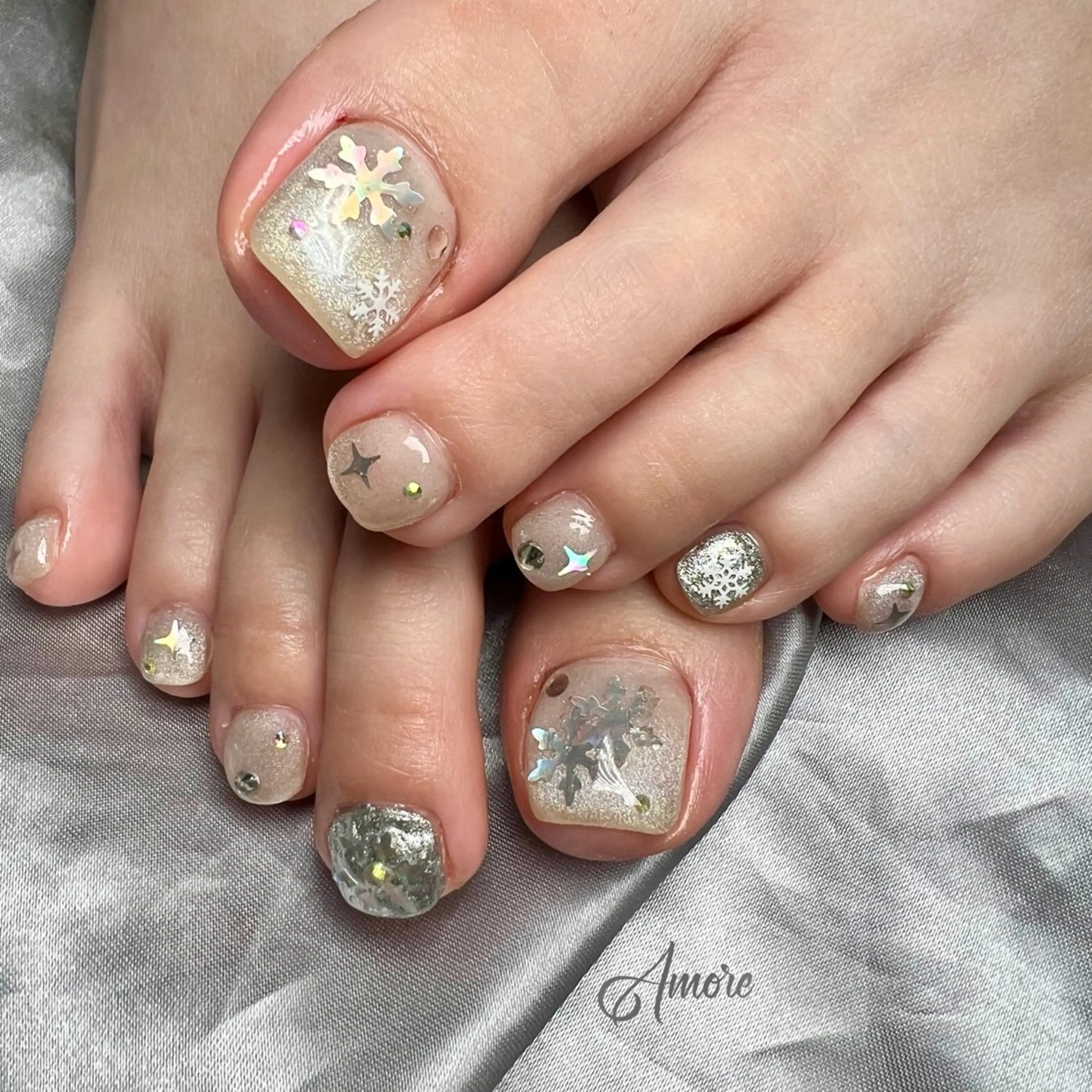 ネイル ジェルネイル キラキラネイル 韓国ネイル パラジェル 冬ネイル You kyehwaのネイルデザイン