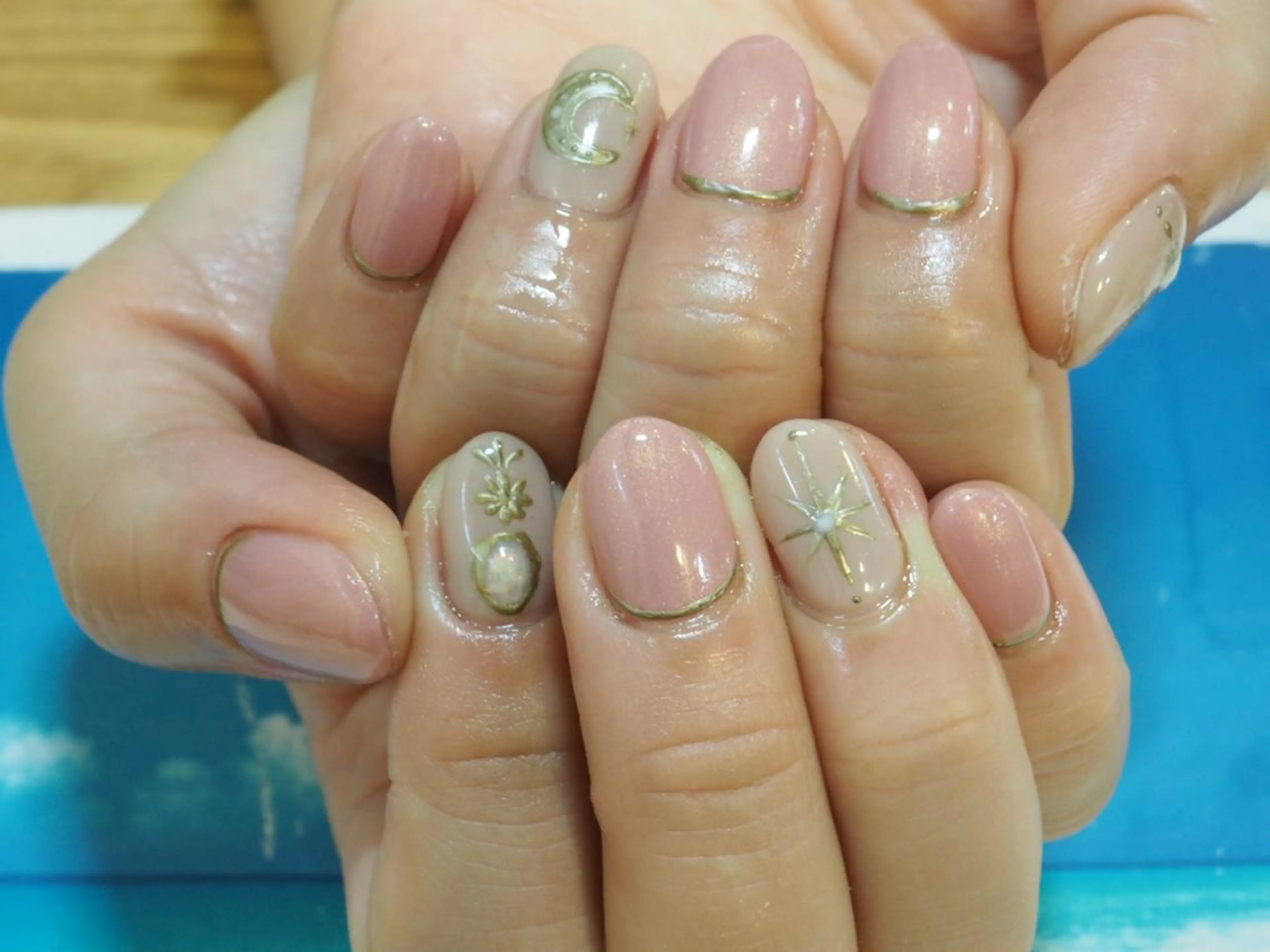 ネイル ”salon" そりまちゆうこのネイルデザイン