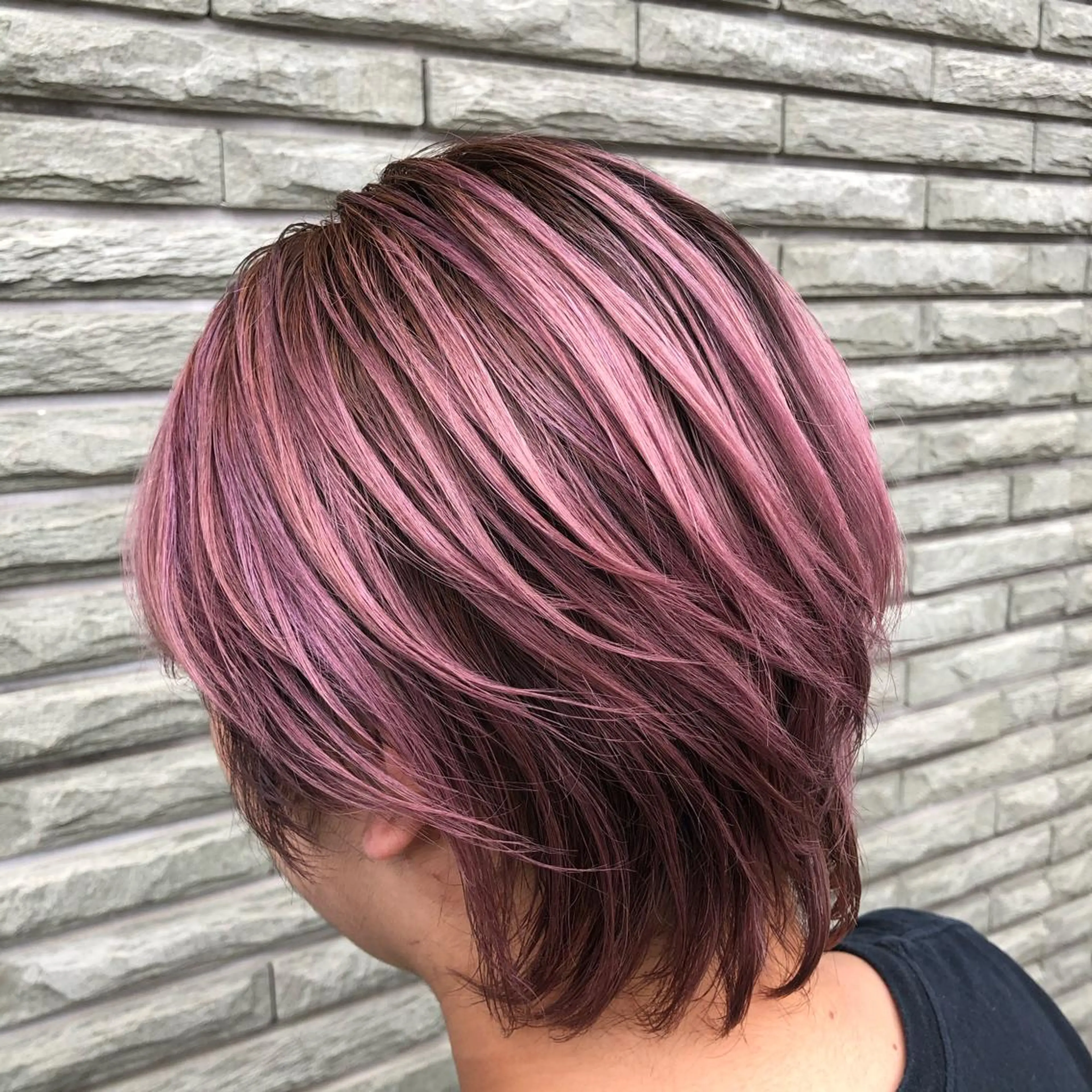 ショート カラー ヘアアレンジ ショートボブ シールエクステ バレイヤージュ デザインカラー ハイライトカラー アンドウ ユウ/ レイヤーカット/韓国のヘアスタイル