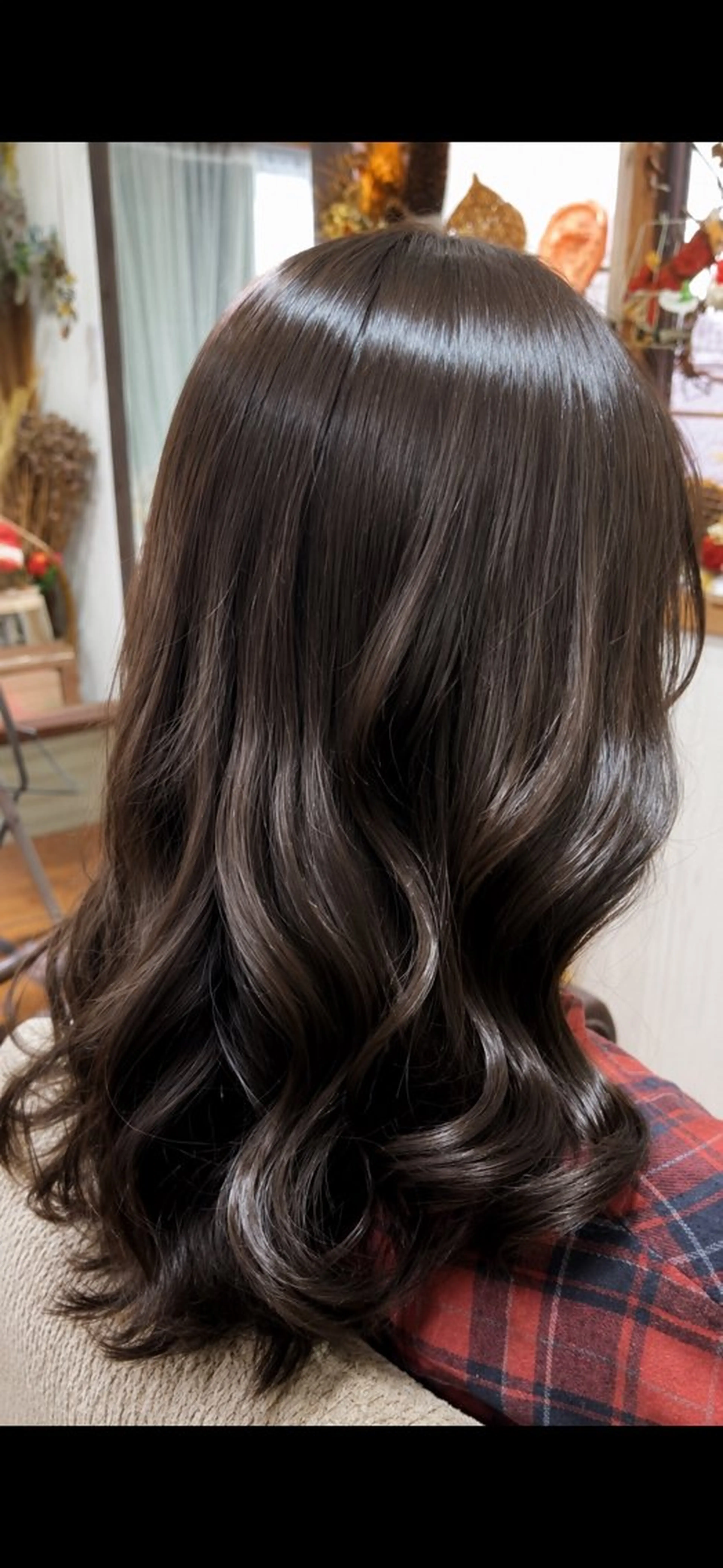 ミディアム カット ヘアカラー ヘアーズ ル　シエルのヘアスタイル