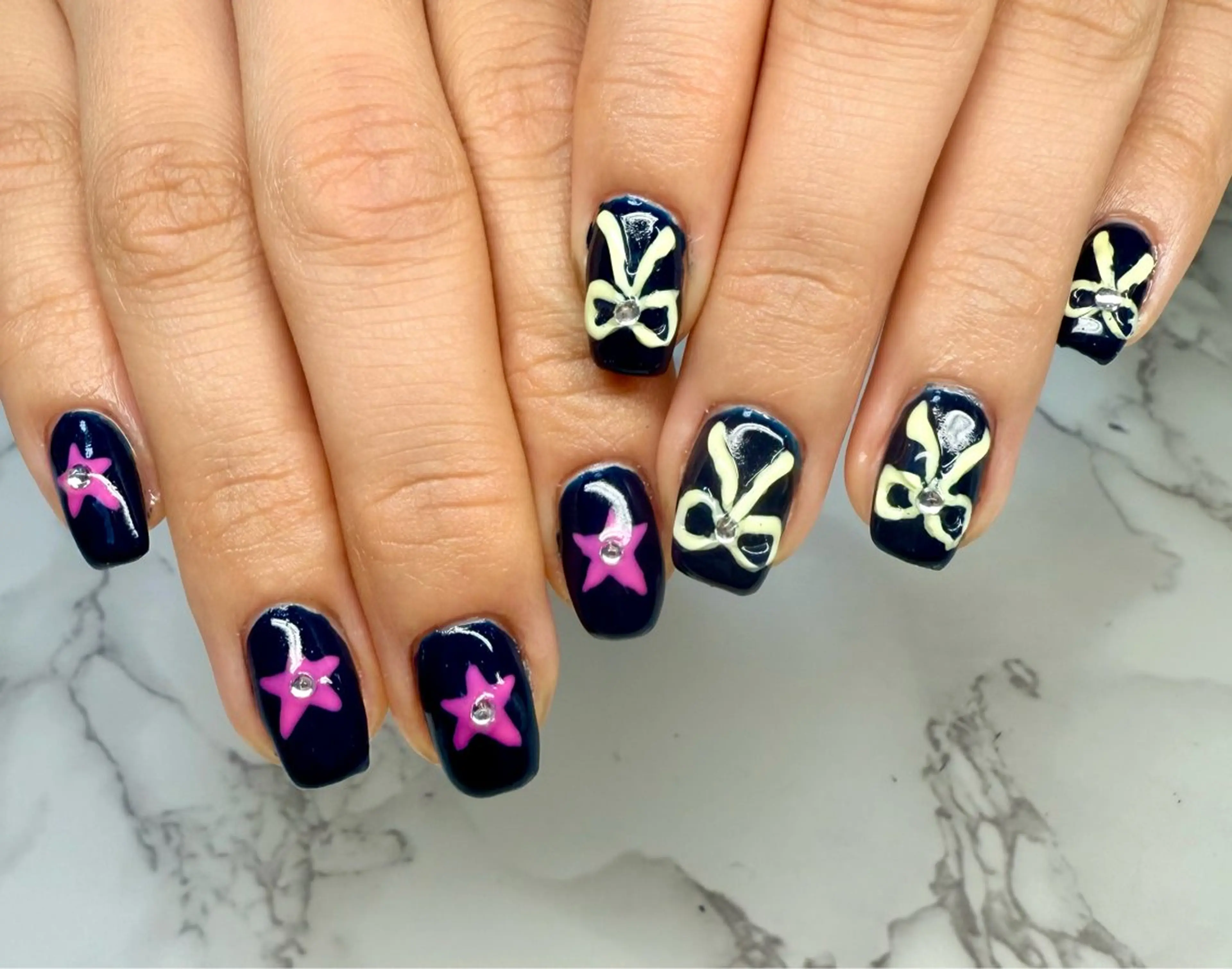 ネイル アートネイル チークネイル フレンチネイル 氷ネイル・うるうるネイル キラキラネイル Mai’s nailのネイルデザイン