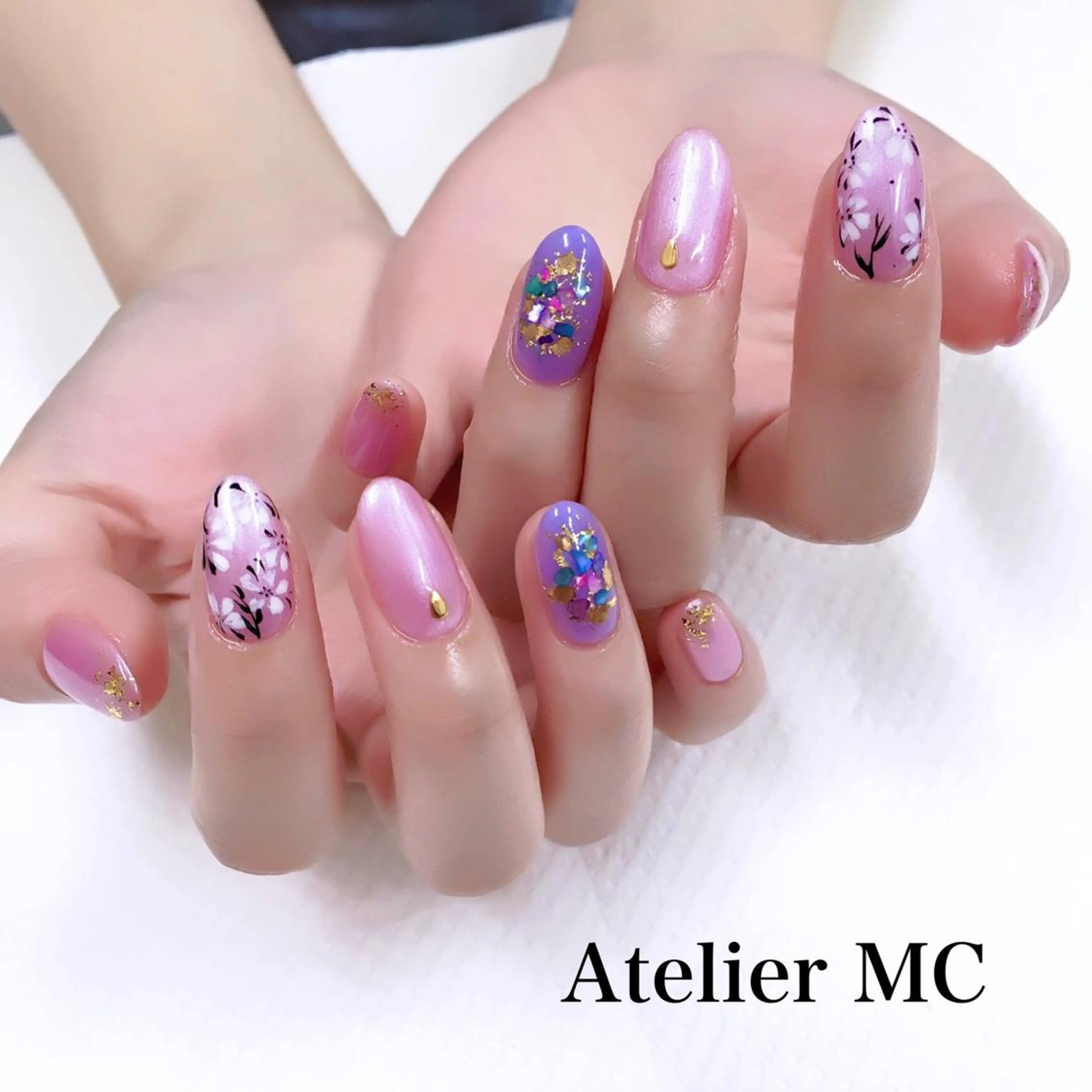 ネイル アトリエ エムシー 【新富町・東銀座】のネイルデザイン