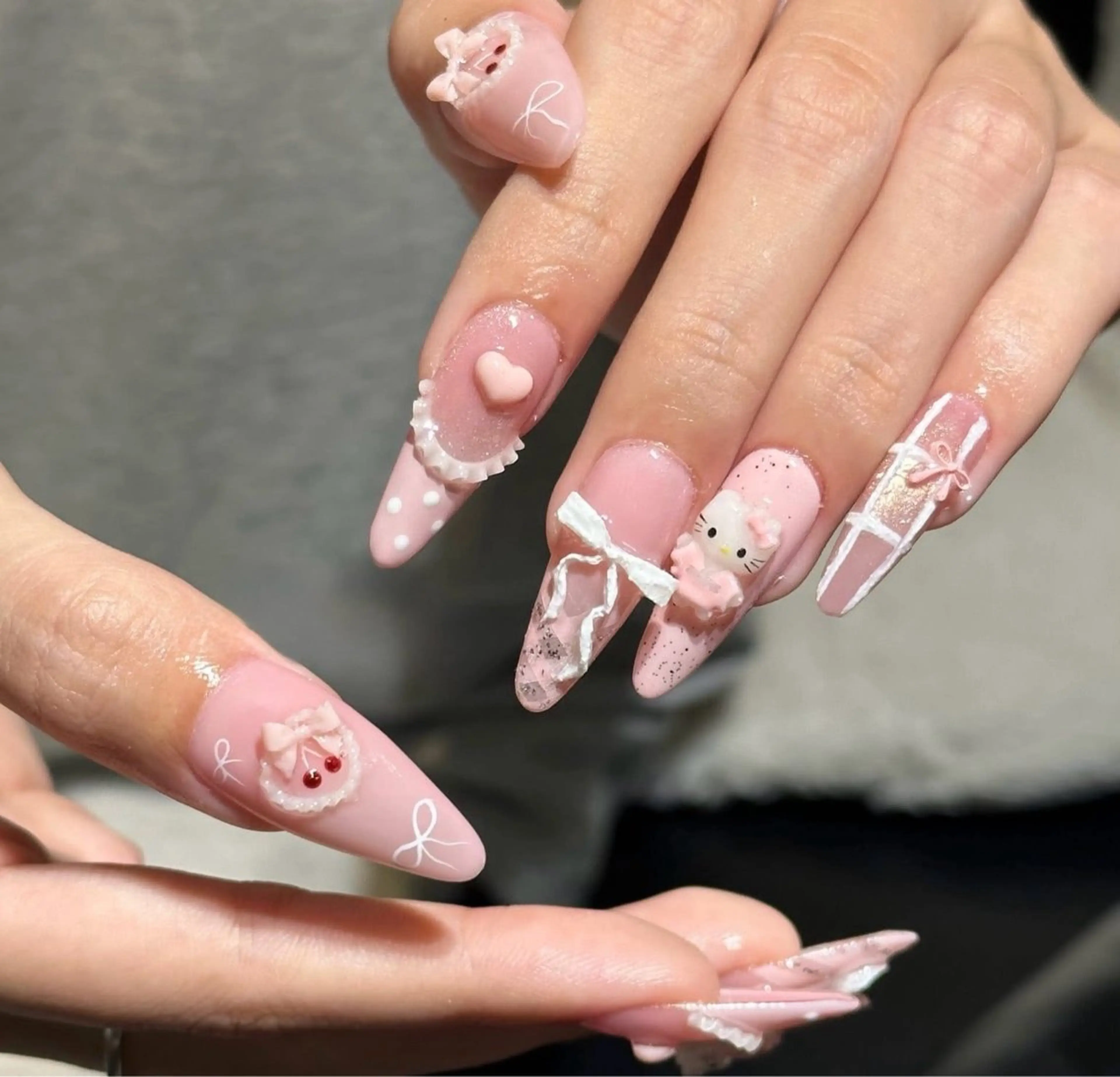 ネイル オーロラネイル 長さ出し グラデーション マグネットネイル オフィスネイル ハンドネイル ハンドケア 古賀 佳織のネイルデザイン