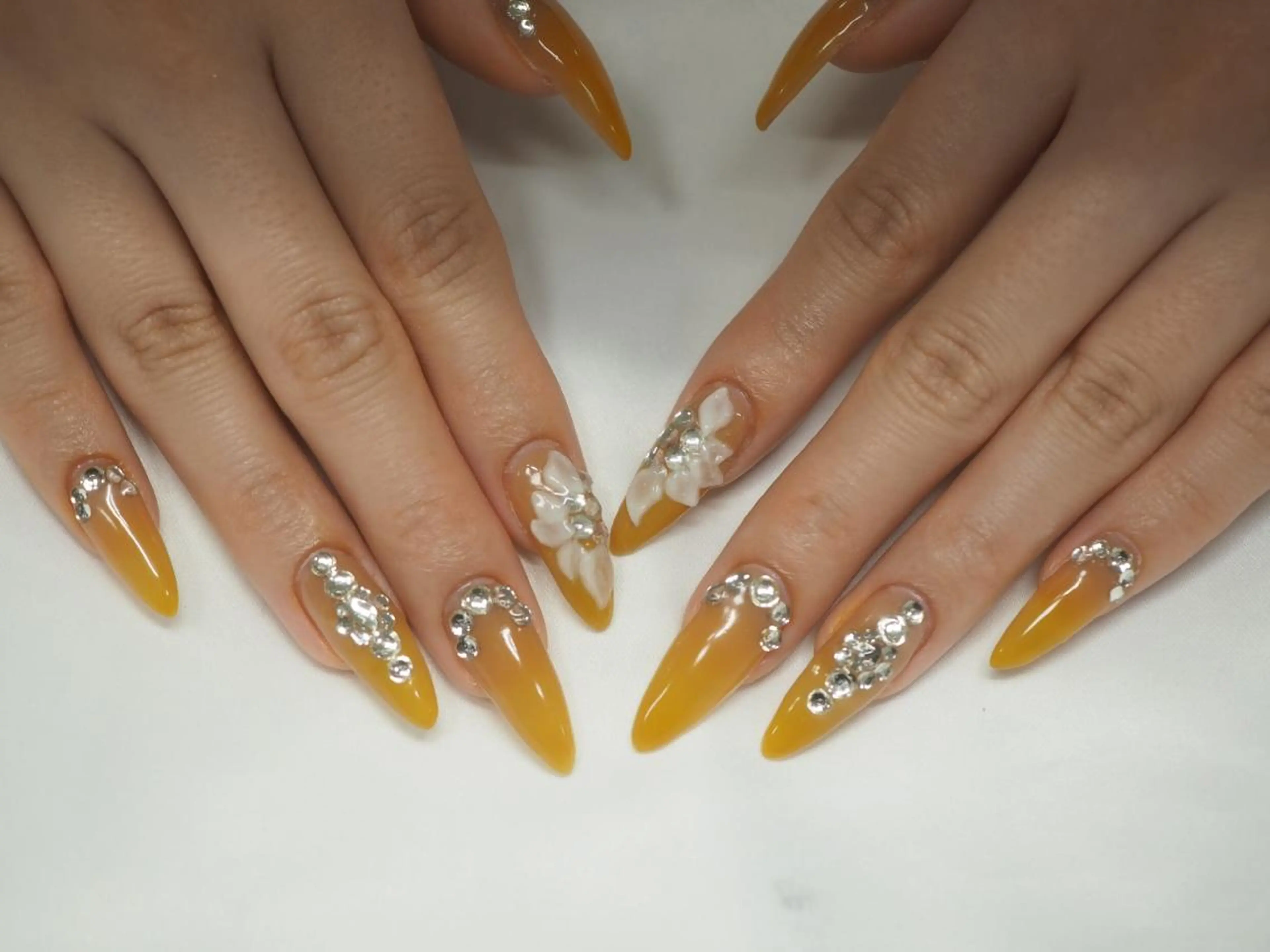 ネイル Amore Nのネイルデザイン