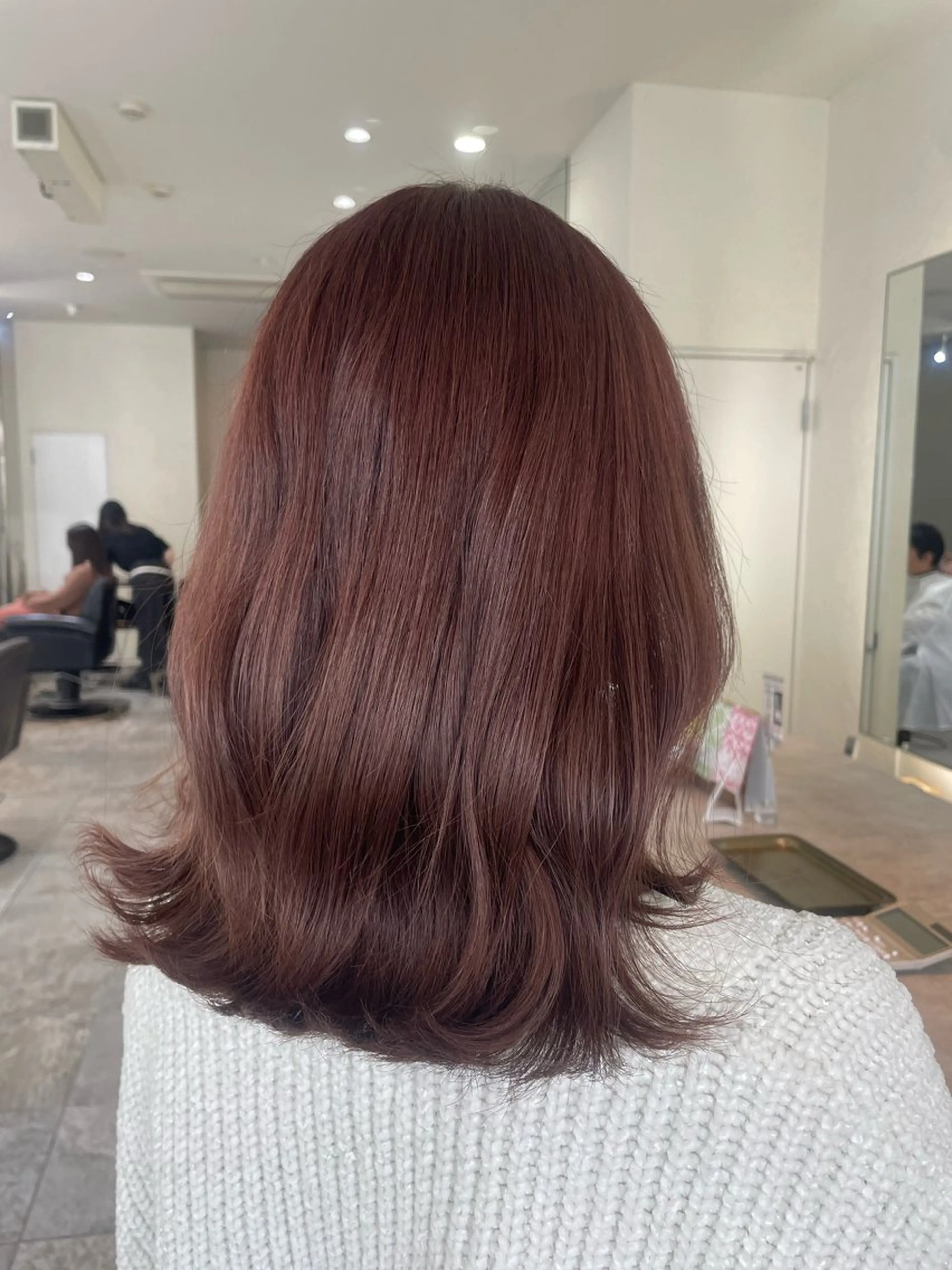 セミロング カット ヘアカラー lift by mag所属・ユナ ナチュラル／透明感のヘアスタイル