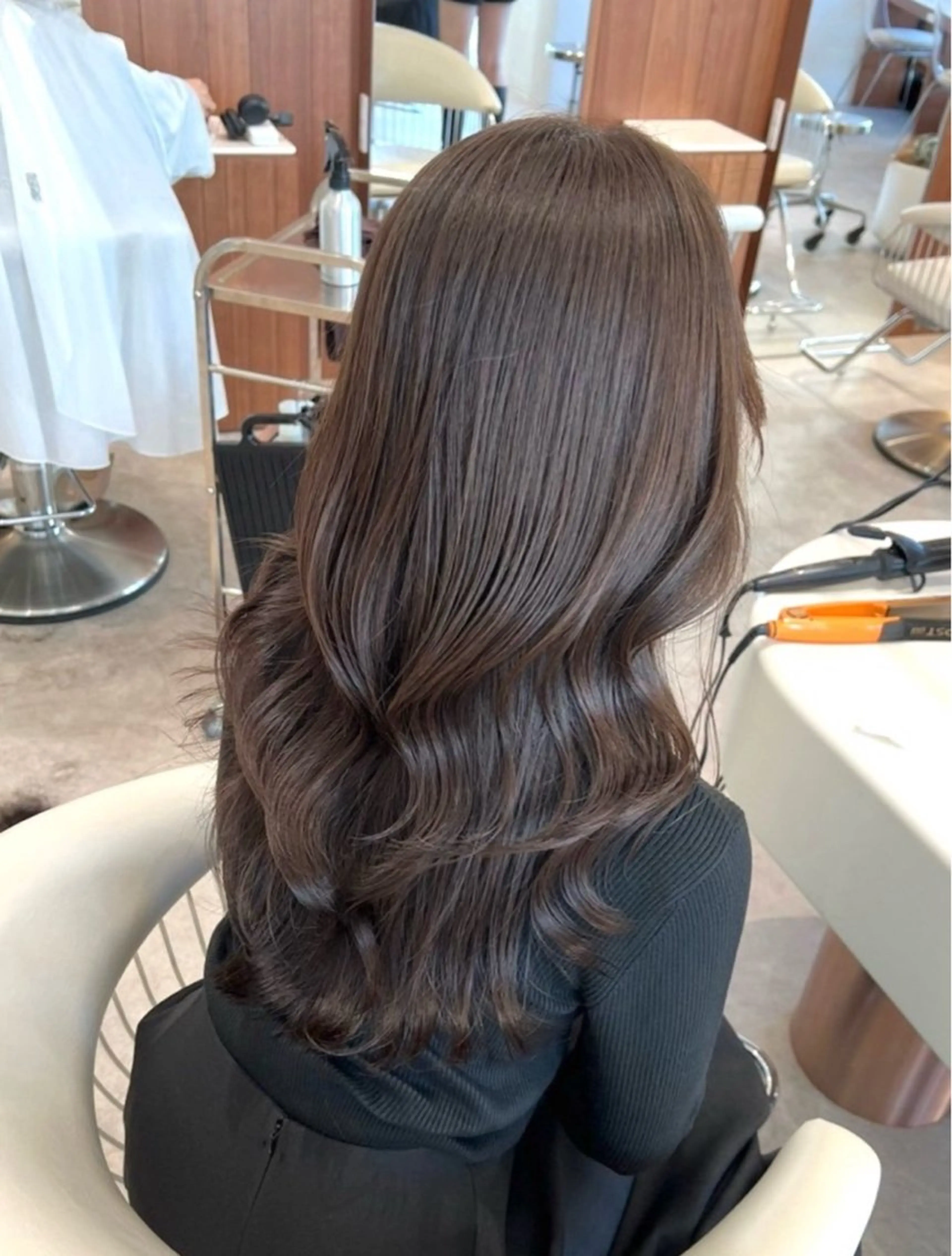 セミロング カラー アッシュ アッシュブラウン ブラウンカラー レイヤーカット カット ヘアカラー トリートメント レイヤー/ハッシュ 渋谷/サッタのヘアスタイル