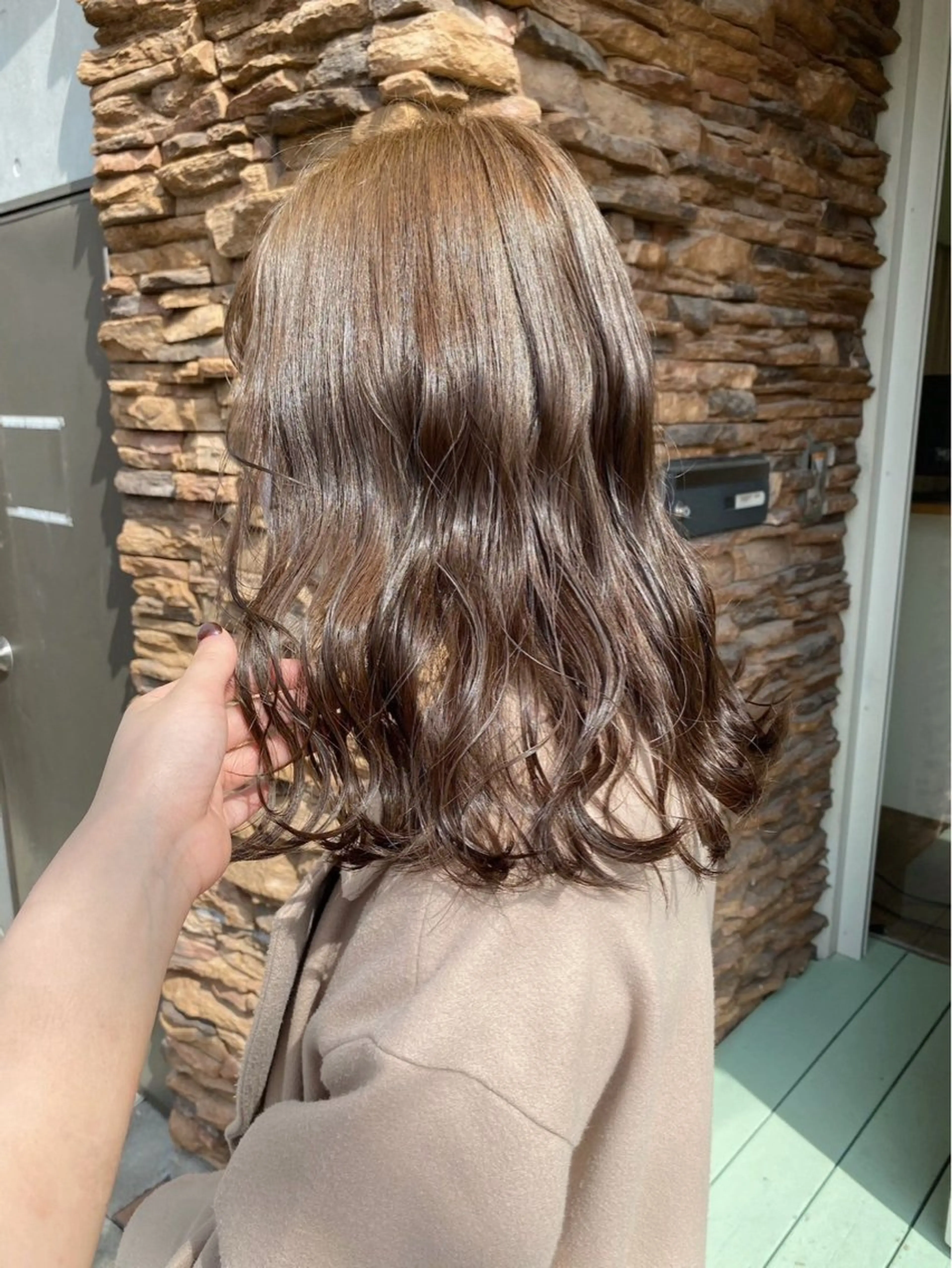 ミディアム カラー 美髪✨艶髪✨髪質改善 カラー特化❕漆原琴美のヘアスタイル