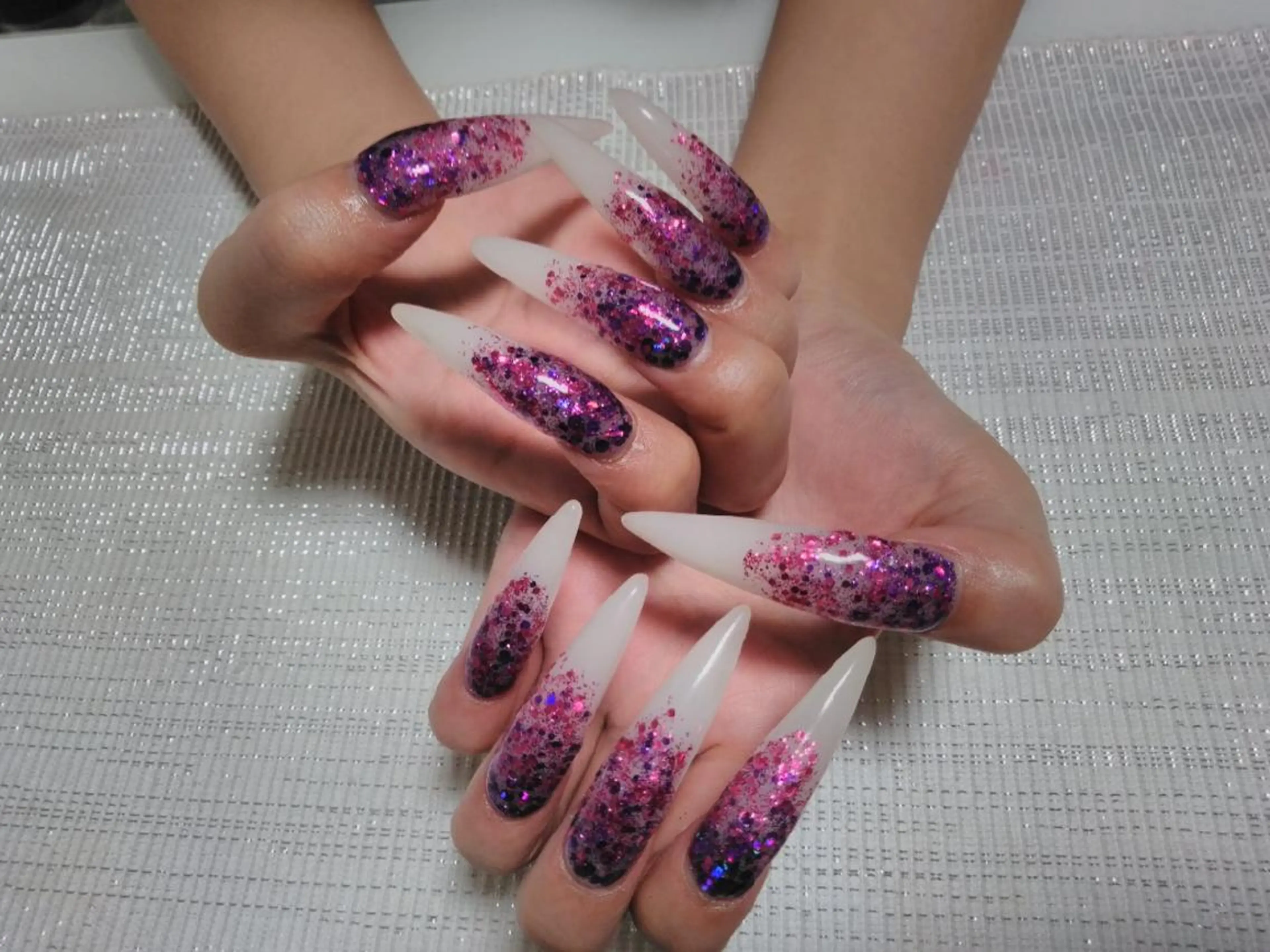 ネイル ロングネイル スカルプネイル スーパーロングネイル エステとネイル ローズコンフォートのネイルデザイン