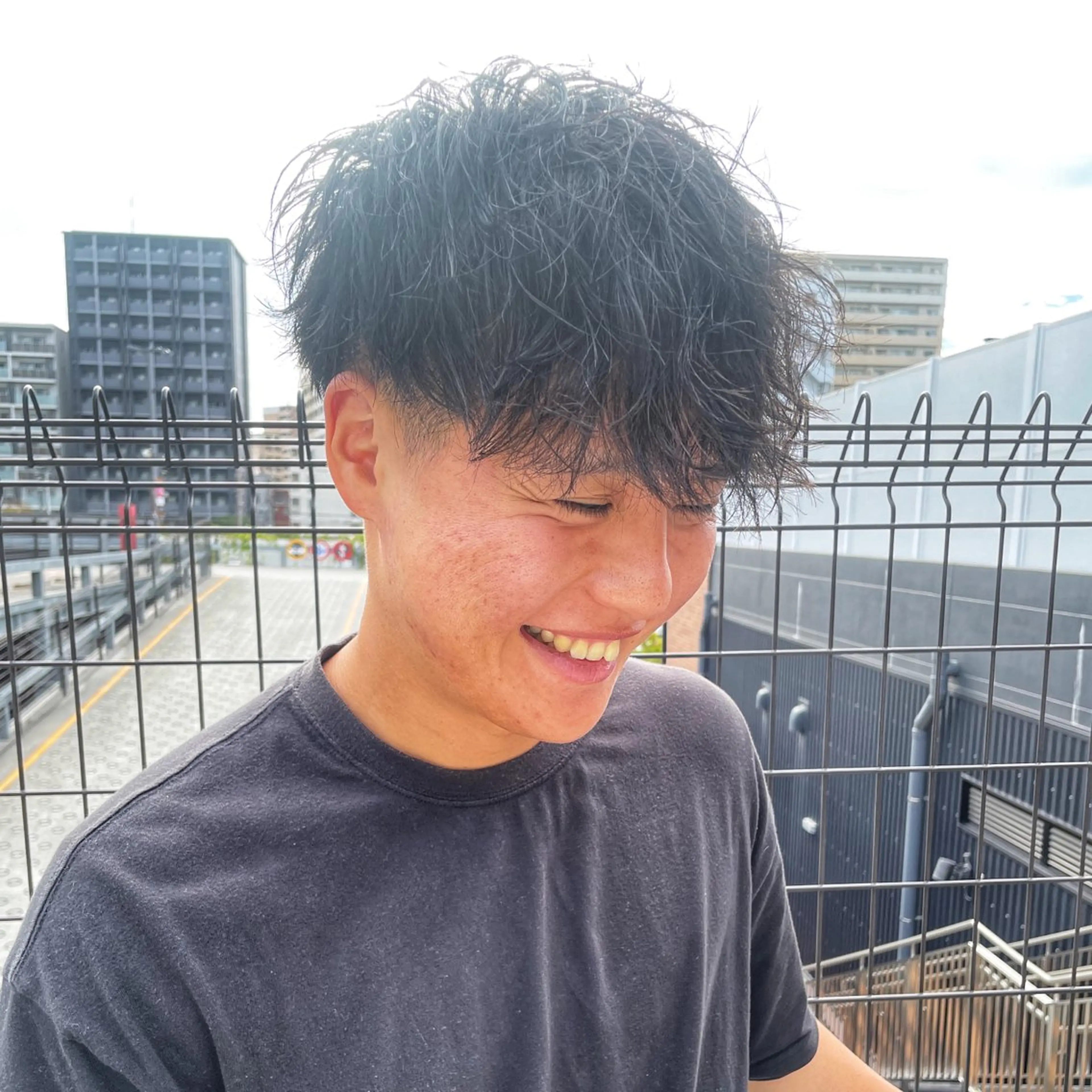 ショート パーマ メンズ メンズパーマ ツイストスパイラルパーマ スパイラルパーマ メンズヘア特化 崎田 成人のヘアスタイル