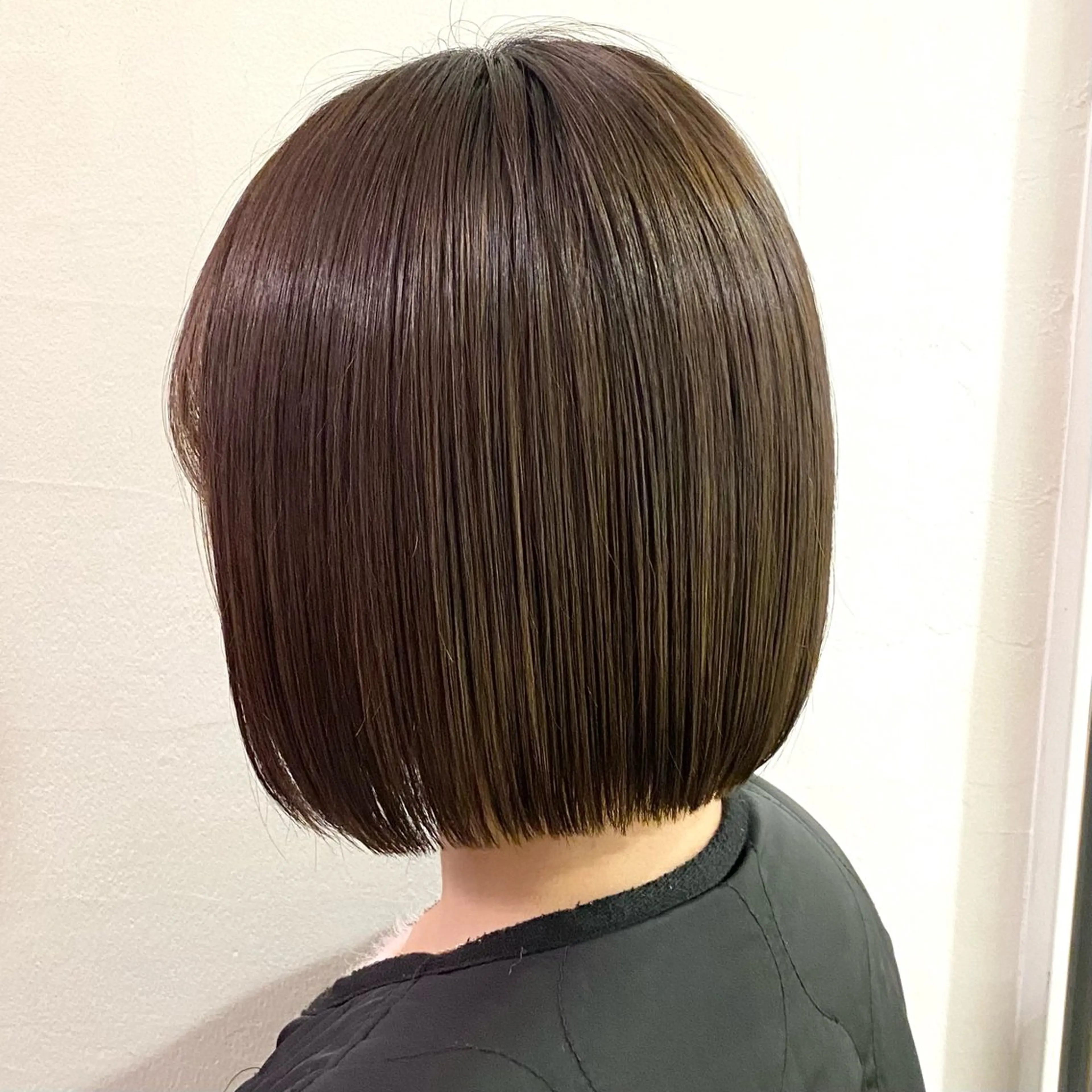 ミディアム 切りっぱなしボブ ボブ カット トリートメント メンズ専門/韓国風 ❤️‍🔥吉野あいかのヘアスタイル