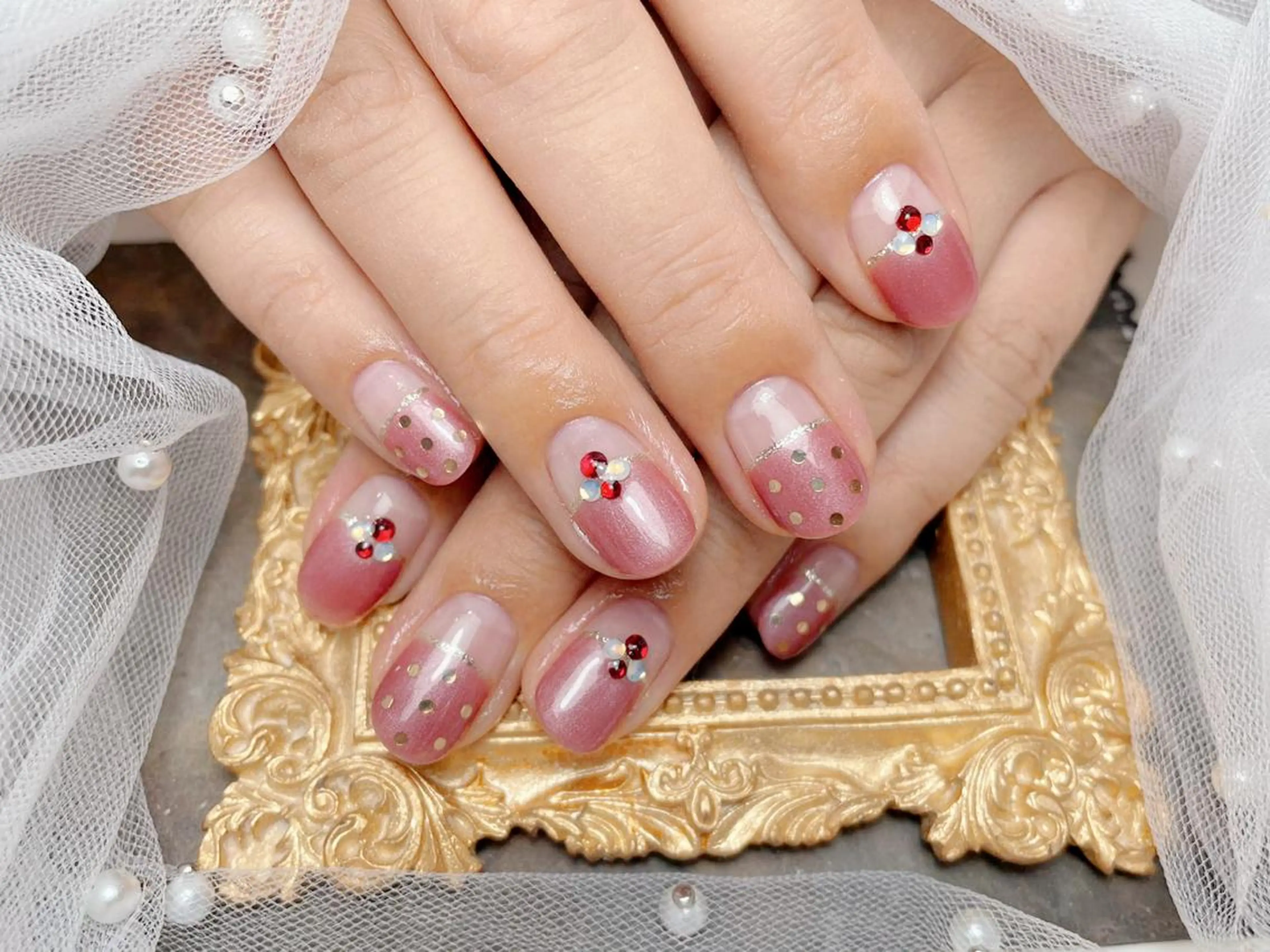 ネイル ハンドネイル マジック ミラーのネイルデザイン