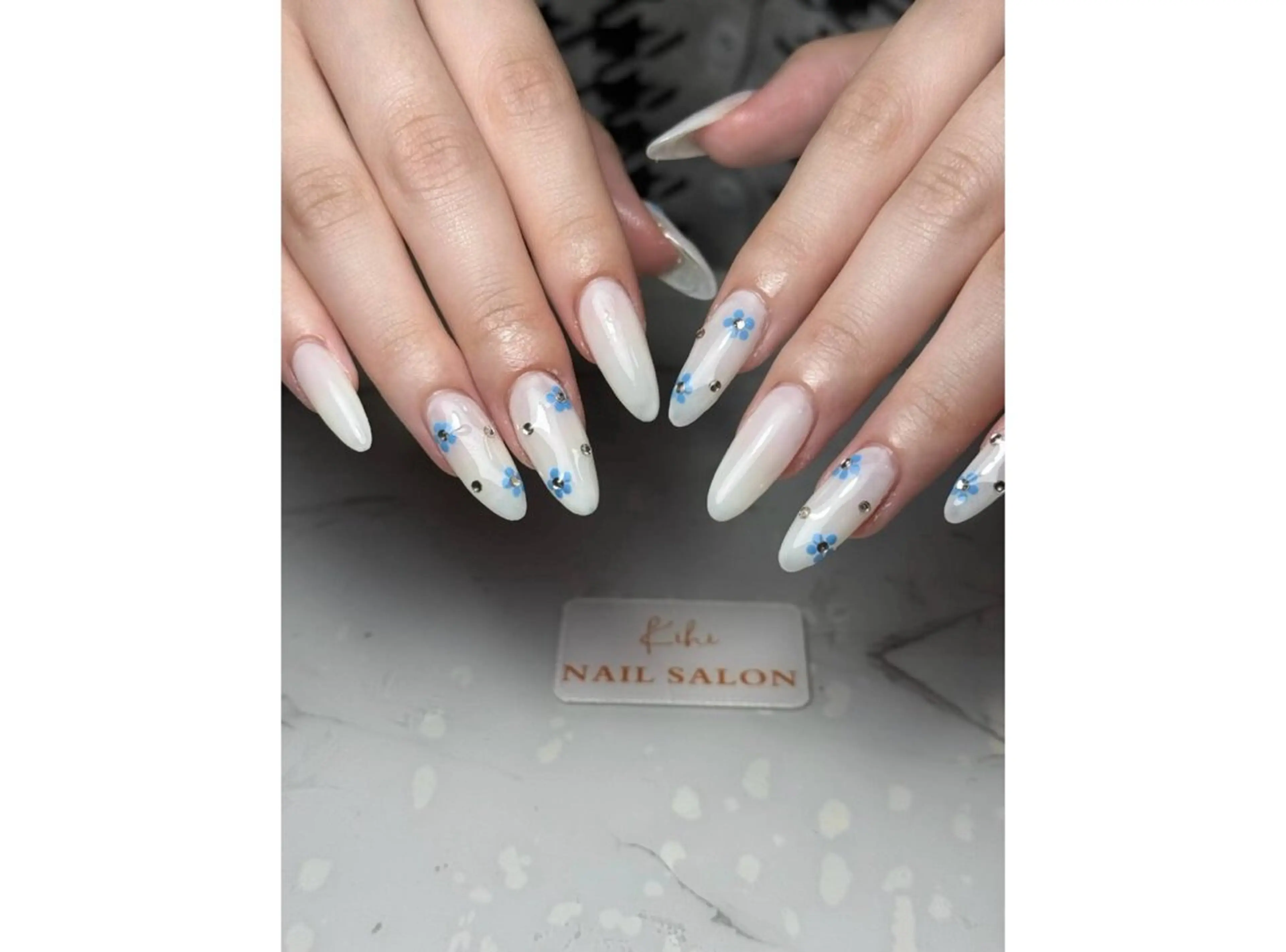 ネイル チークネイル フレンチネイル ジェルネイル グラデーション 韓国ネイル ハンドネイル 清水 ユナのネイルデザイン