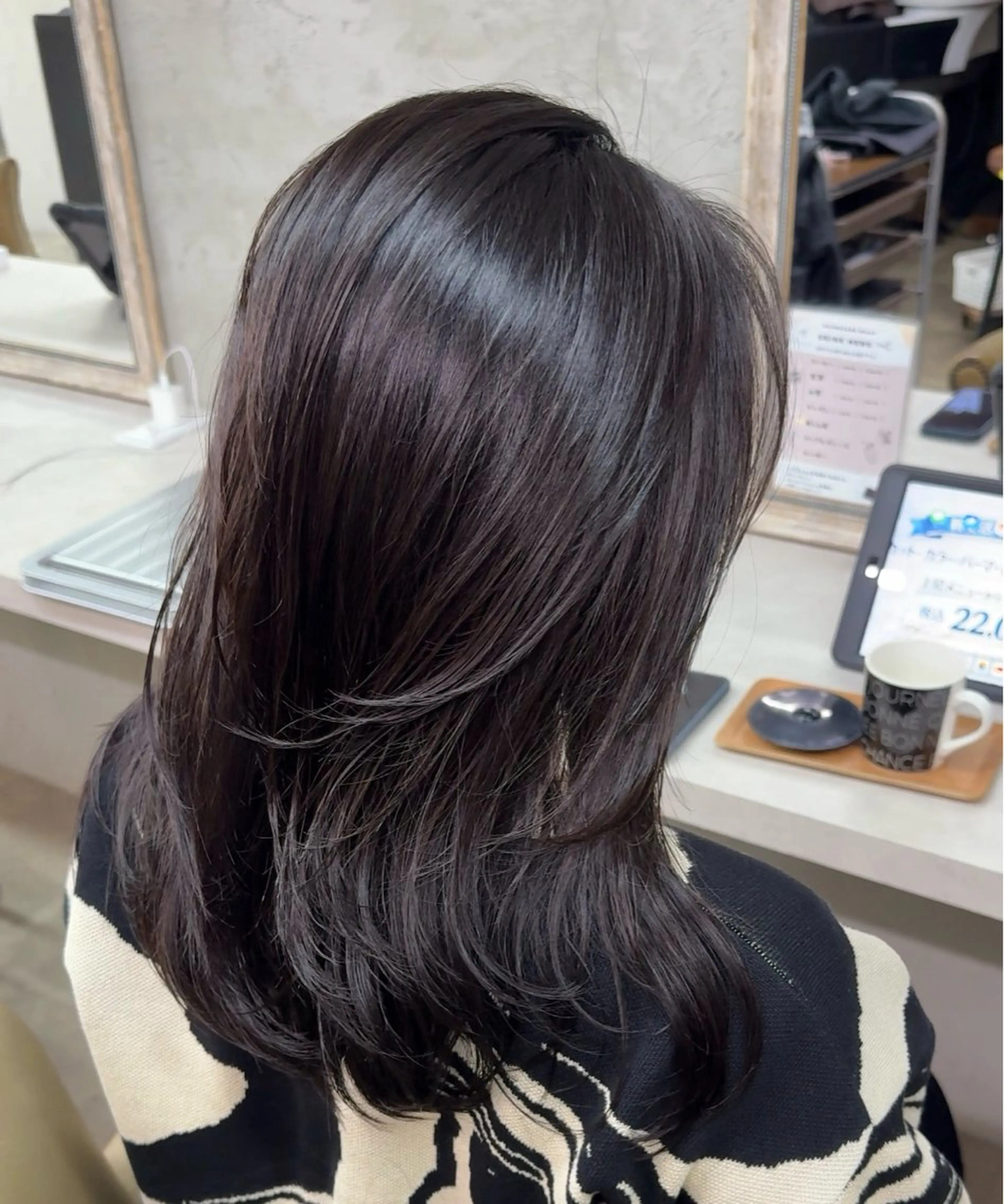 セミロング パーマ レイヤーカット パーマ Blast Erikaのヘアスタイル