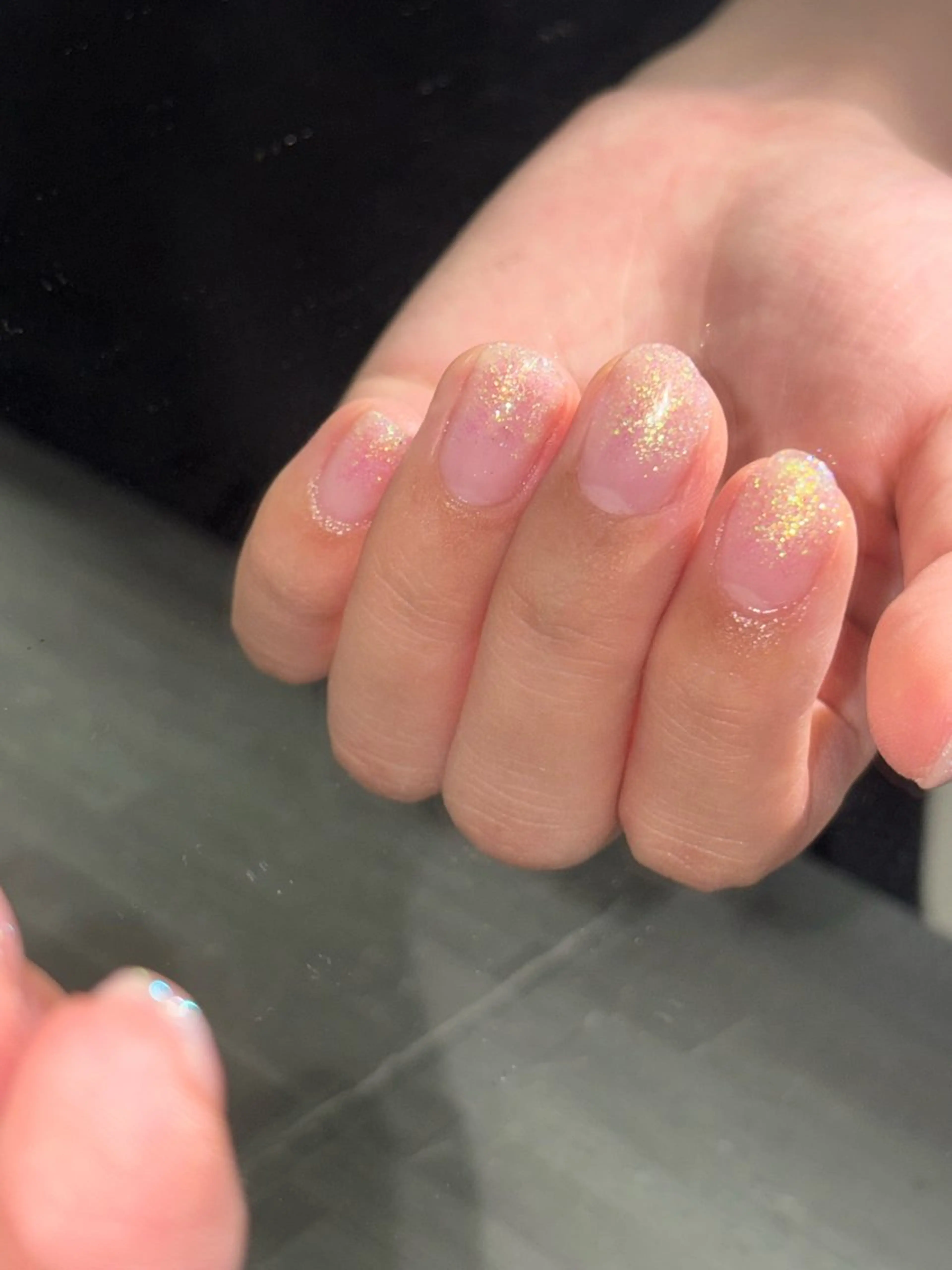 ハンド🌟ラメグラ［オフあり］の写真