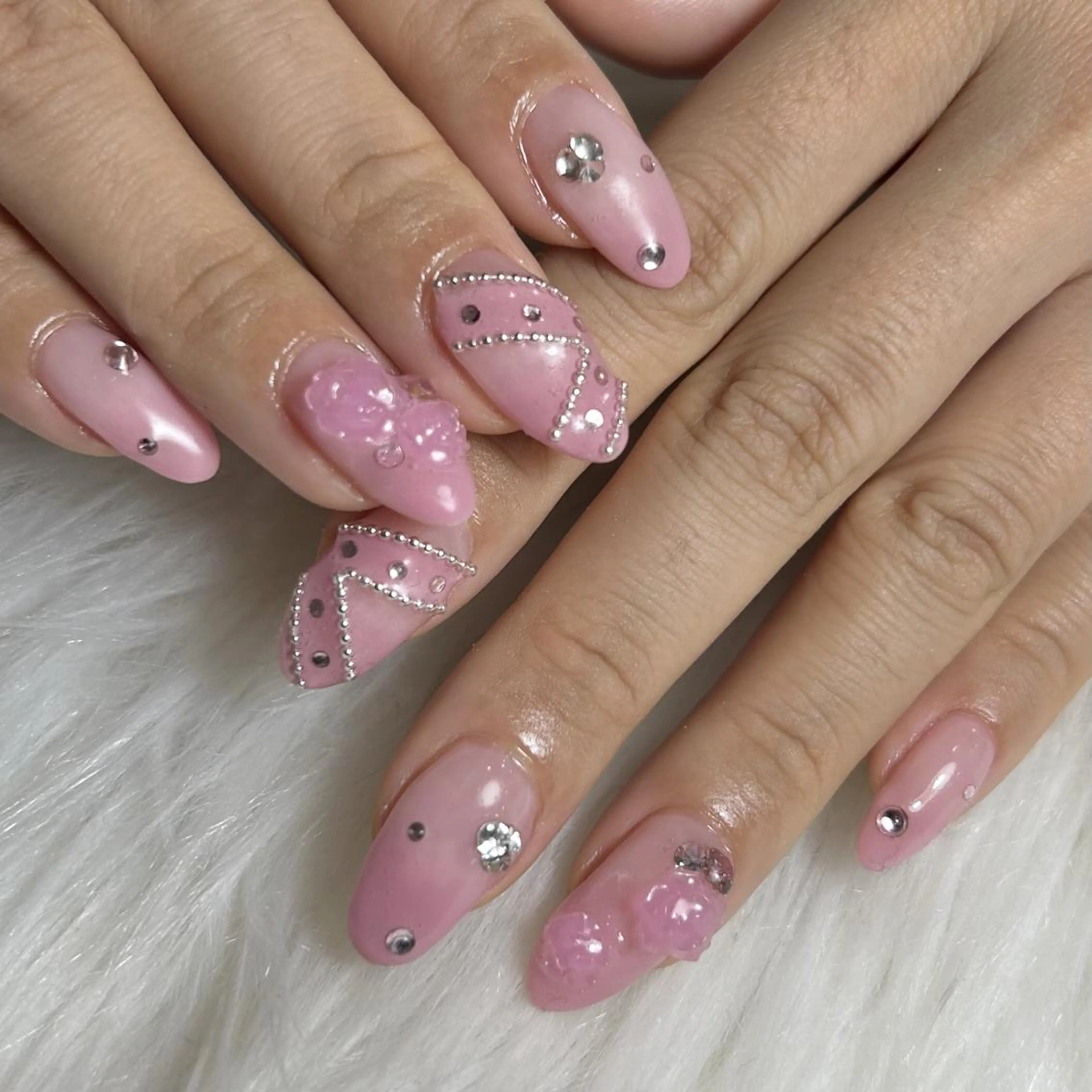 ネイル REBEST南森町 nail🪽のネイルデザイン