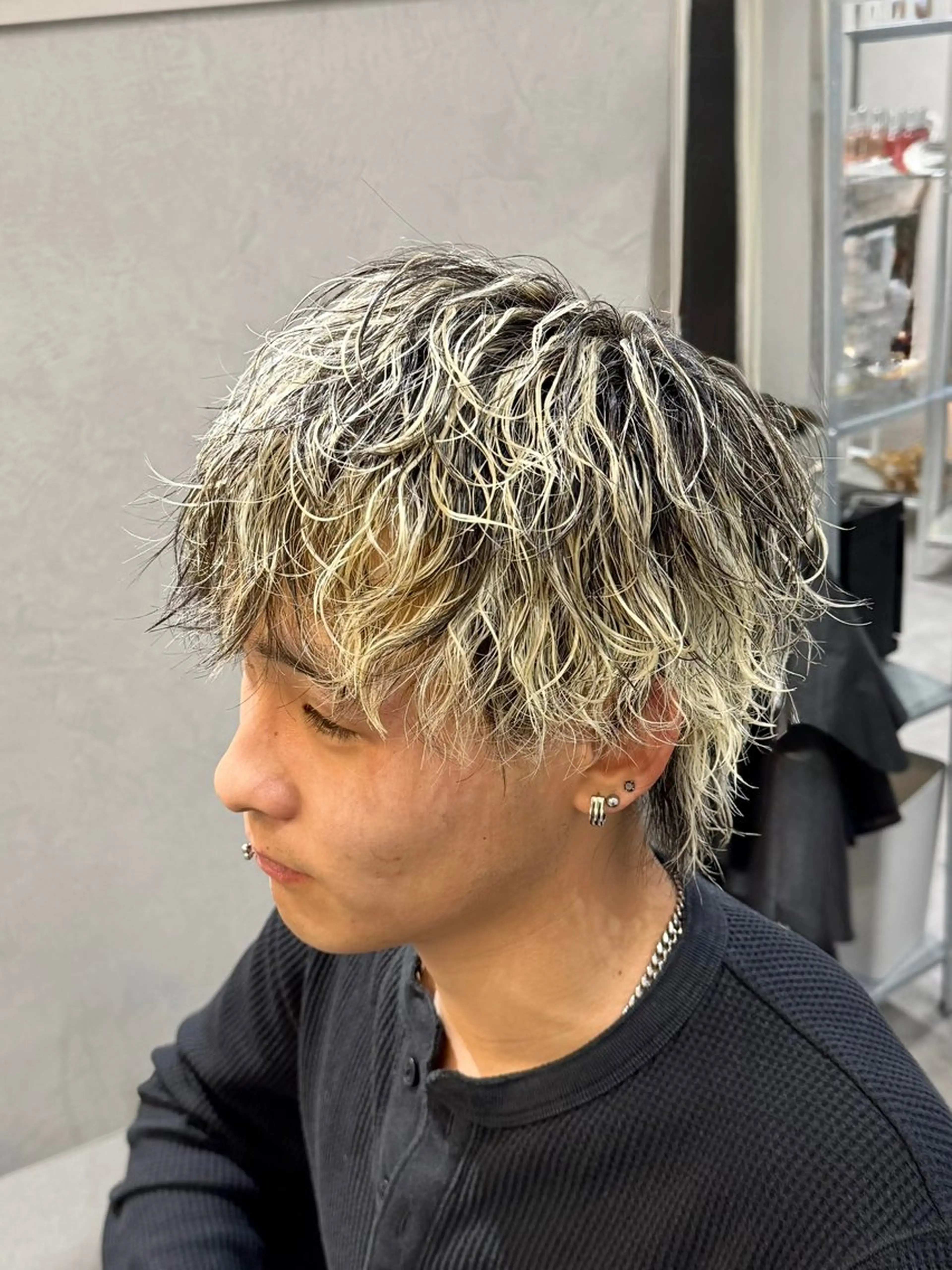 カラー パーマ メンズ カット ヘアカラー パーマ トリートメント ハイトーン/外国人風 カラー/メンズパーマのヘアスタイル
