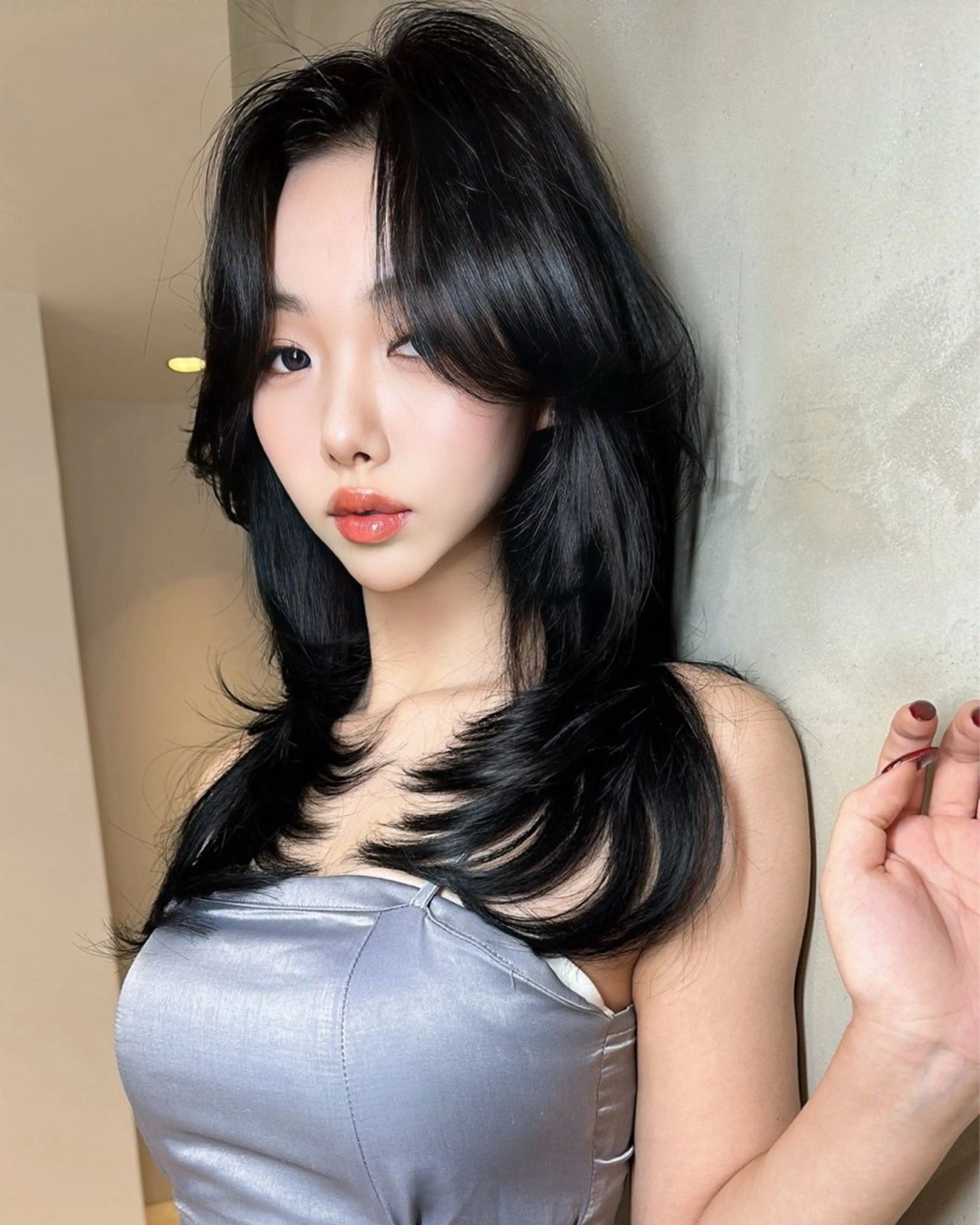 ロング レイヤーカット 中韓🇨🇳🇰🇷 🤍TAKAHIROのヘアスタイル