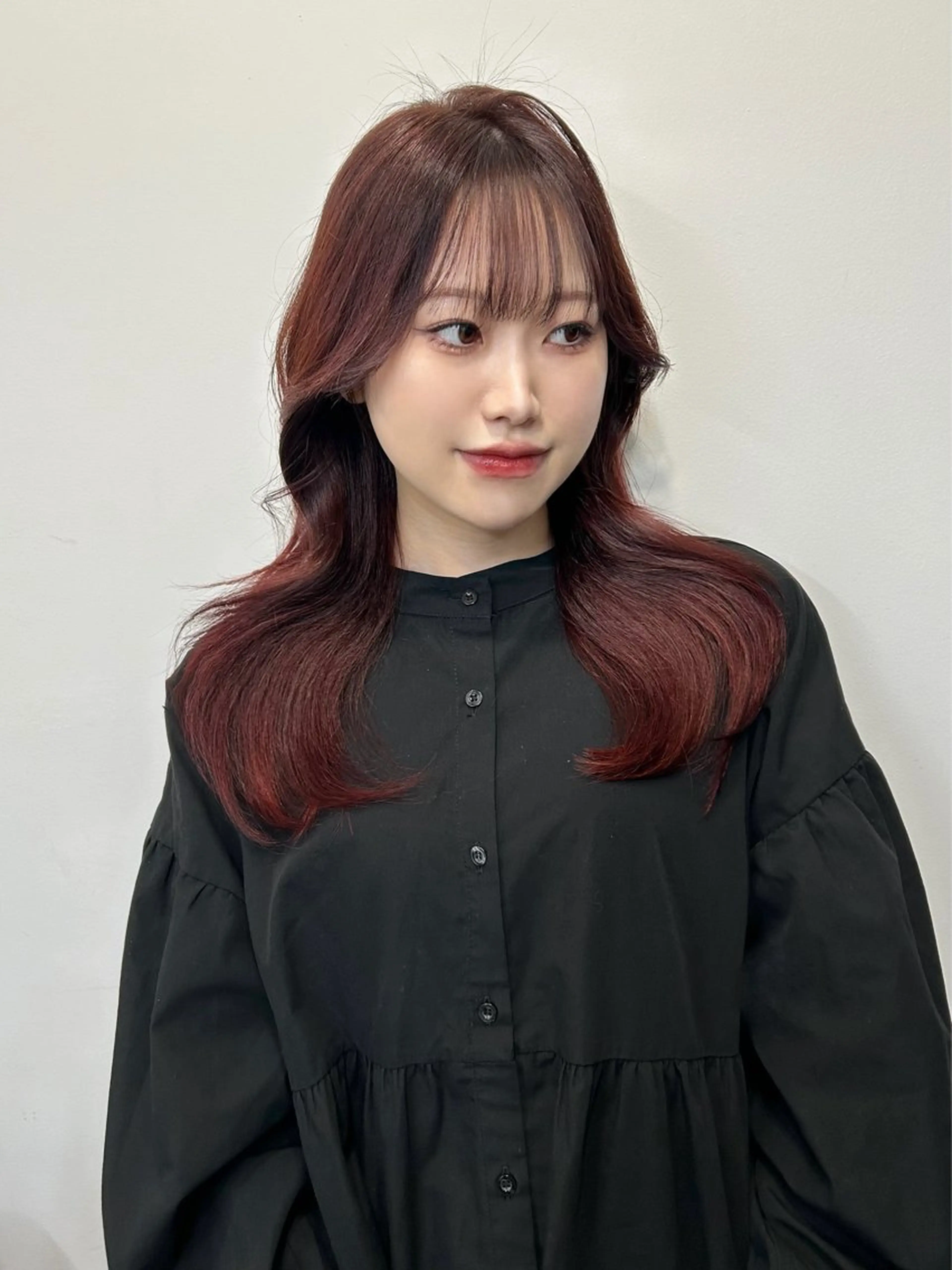セミロング カラー グレージュ 韓国風ヘア レイヤーカット ワンホンヘア ヘアカラー トリートメント 韓国ヘア/レイヤー Lily Wongのヘアスタイル