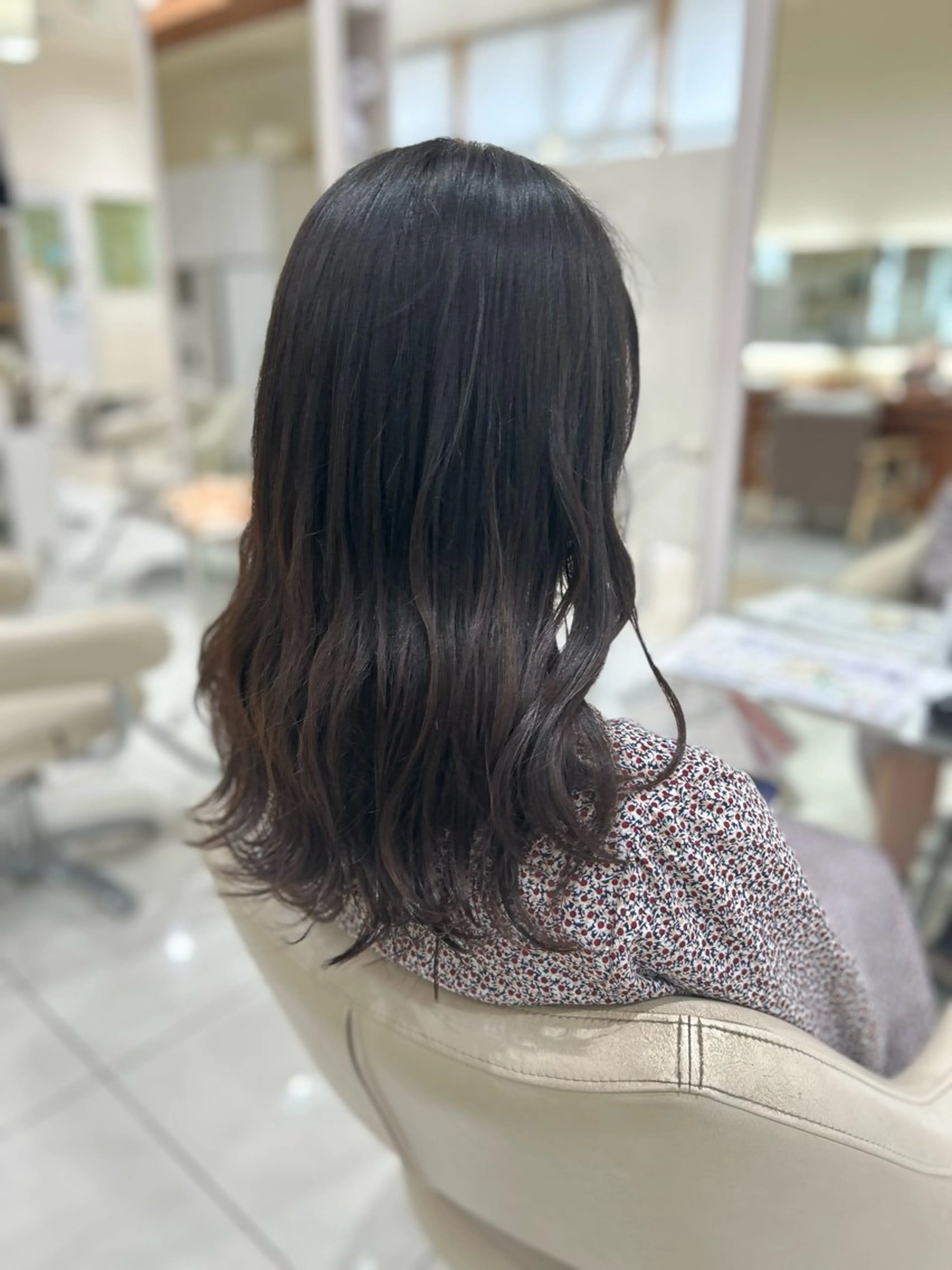 ロング レイヤーカット 髙木 碧唯のヘアスタイル