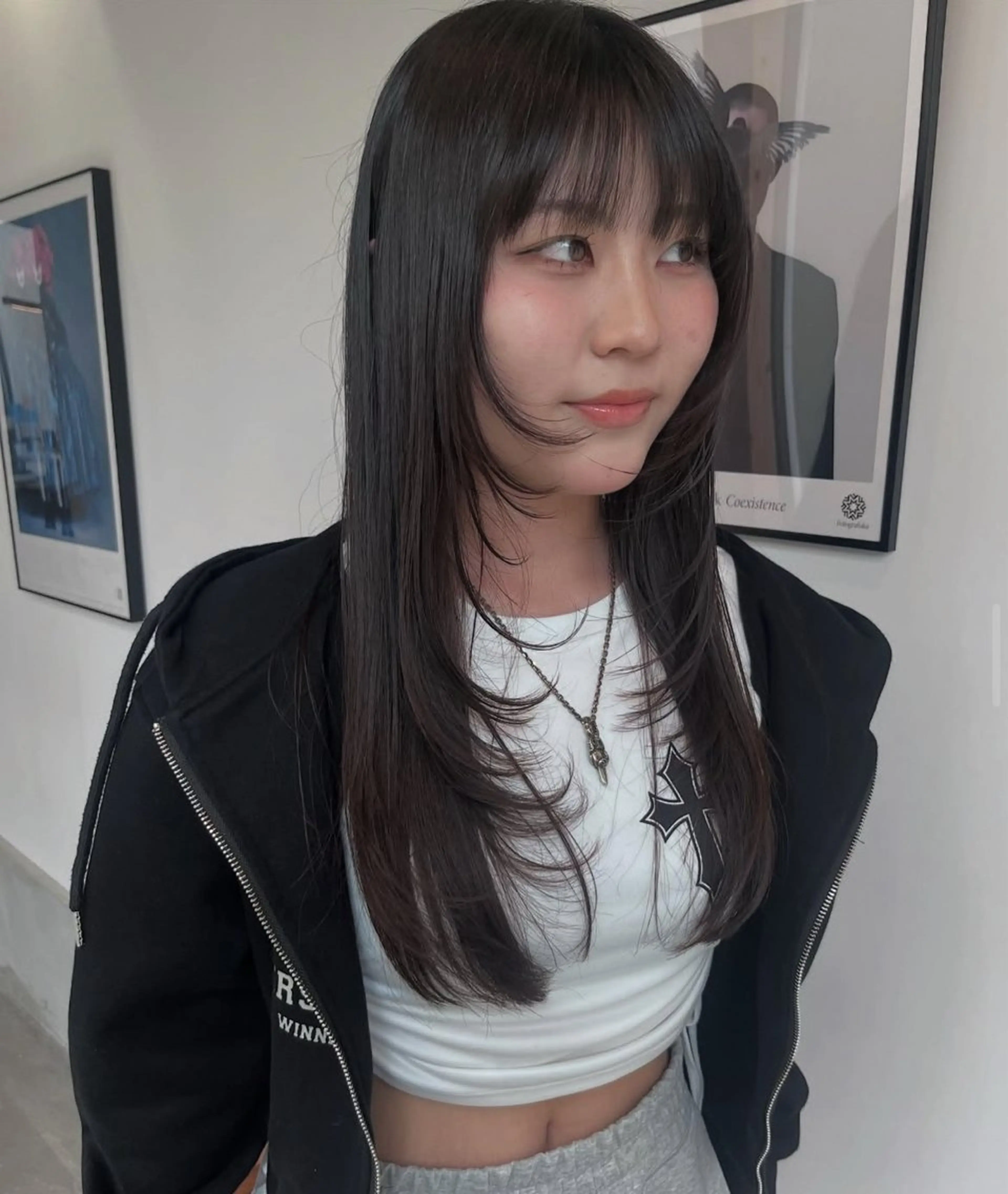 セミロング レイヤーカット カット 湯川 未咲希のヘアスタイル
