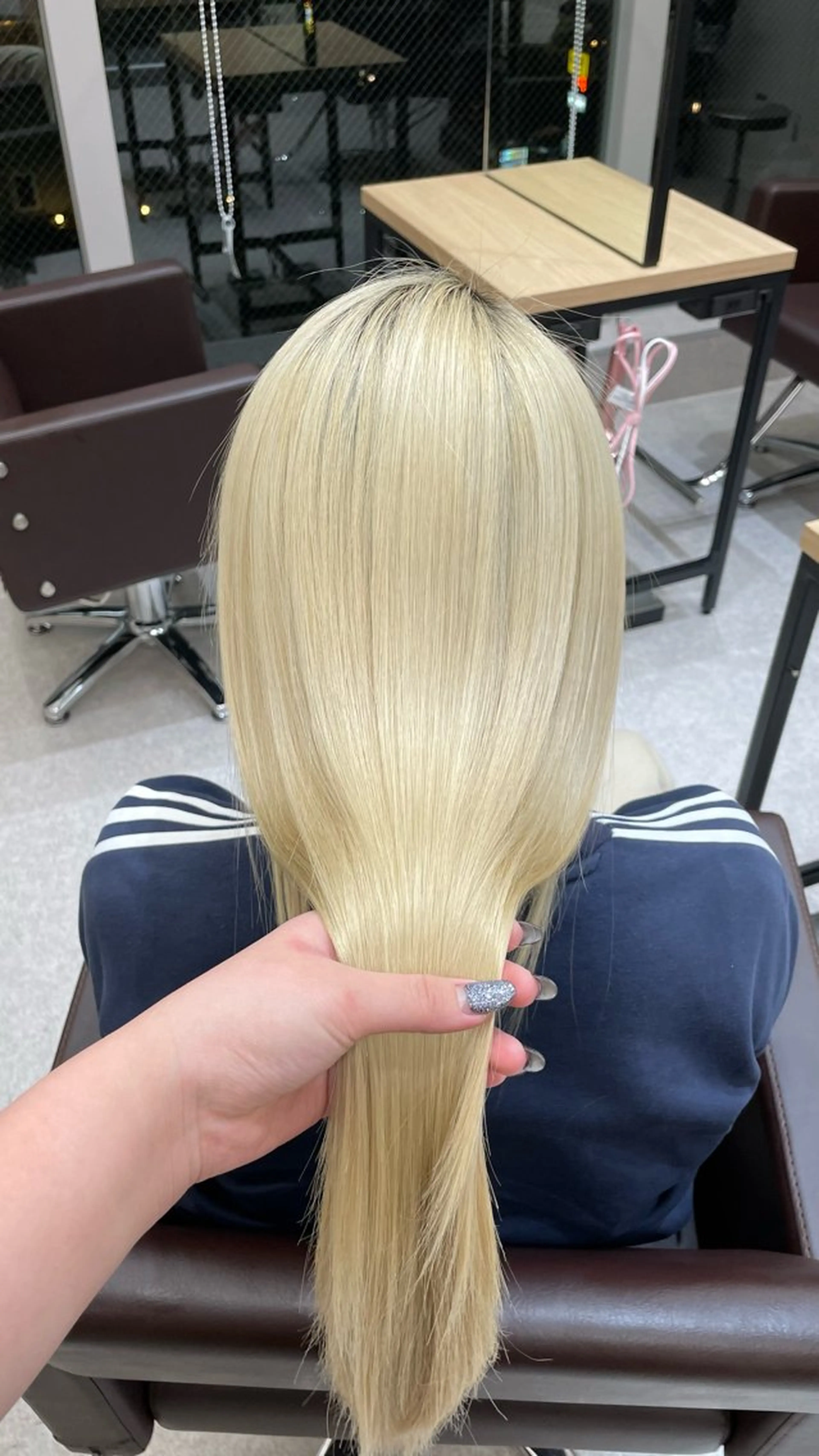 ロング カット ヘアカラー トリートメント REINA ISHIDOのヘアスタイル