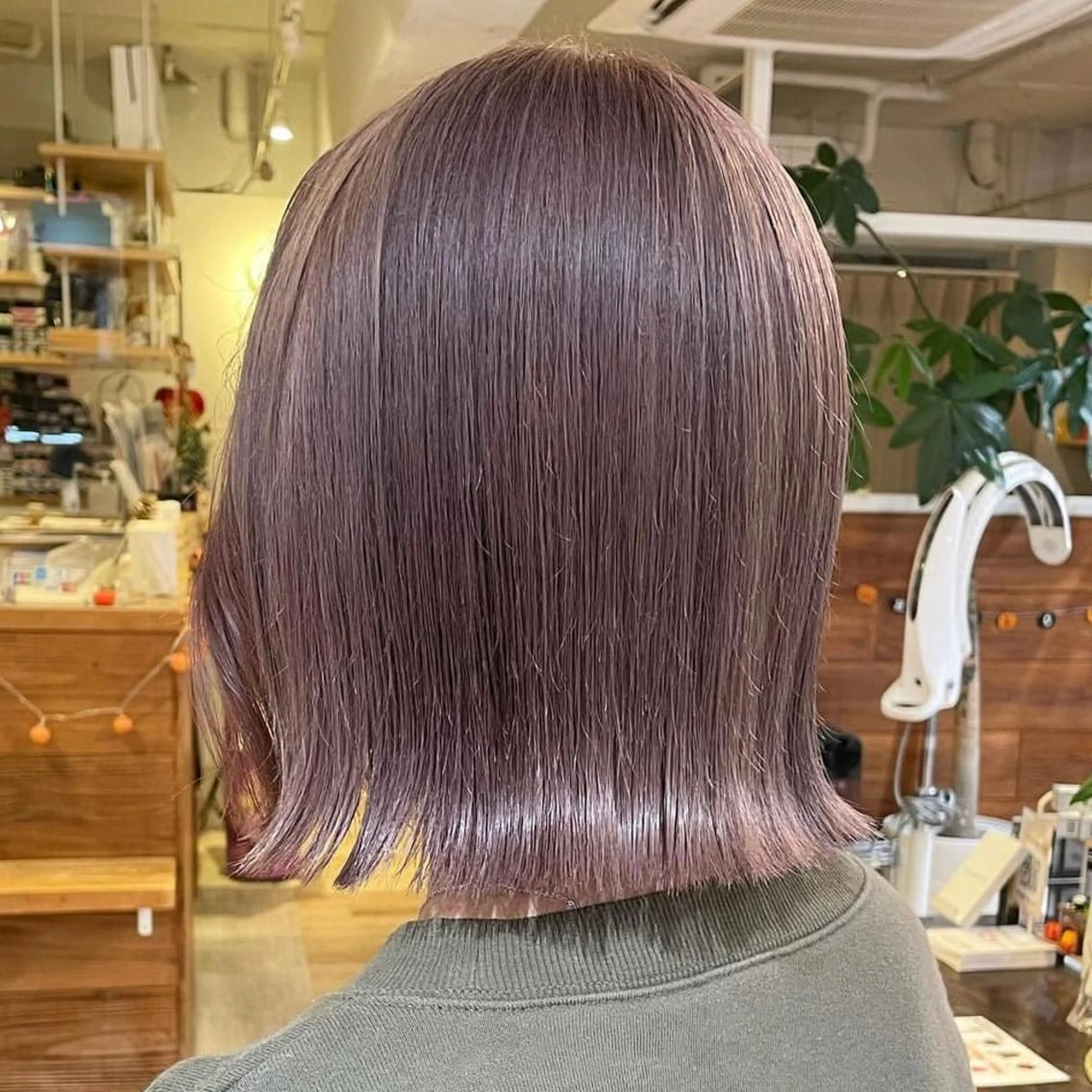 ショート カラー ヘアアレンジ 切りっぱなしボブ ブリーチ ケアブリーチ ダブルカラー イルミナカラー 𝙎𝙚𝙞𝙧𝙖 ☆カット/パーマのヘアスタイル