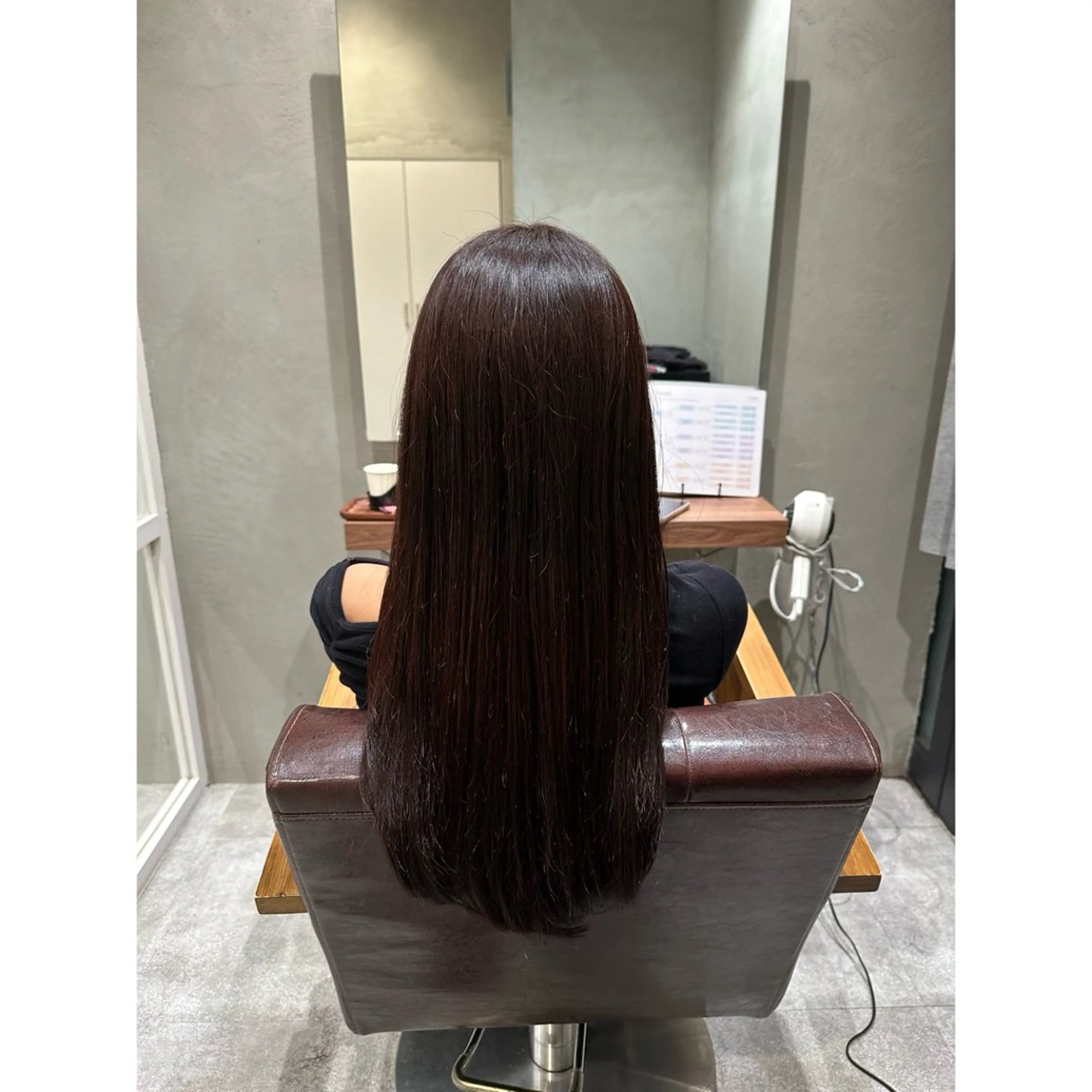 セミロング カラー カット ヘアカラー トリートメント ｔｏｃｃａ /ｅｒｉのヘアスタイル