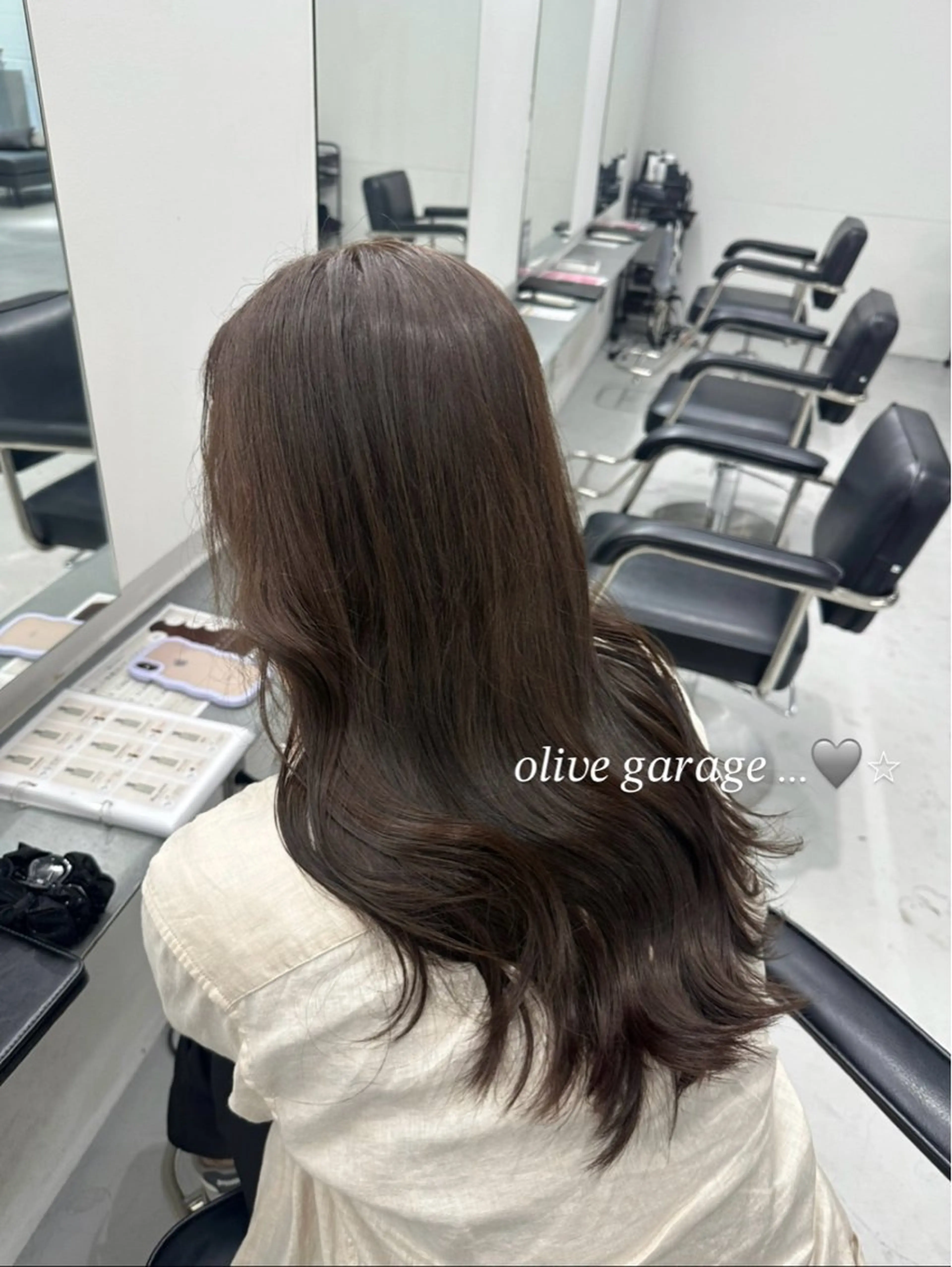 ロング カラー ブリーチ 透明感カラー グレージュ ブリーチなしカラー オリーブカラー カラーモデル募集中 /新潟万代/かこ🩵のヘアスタイル