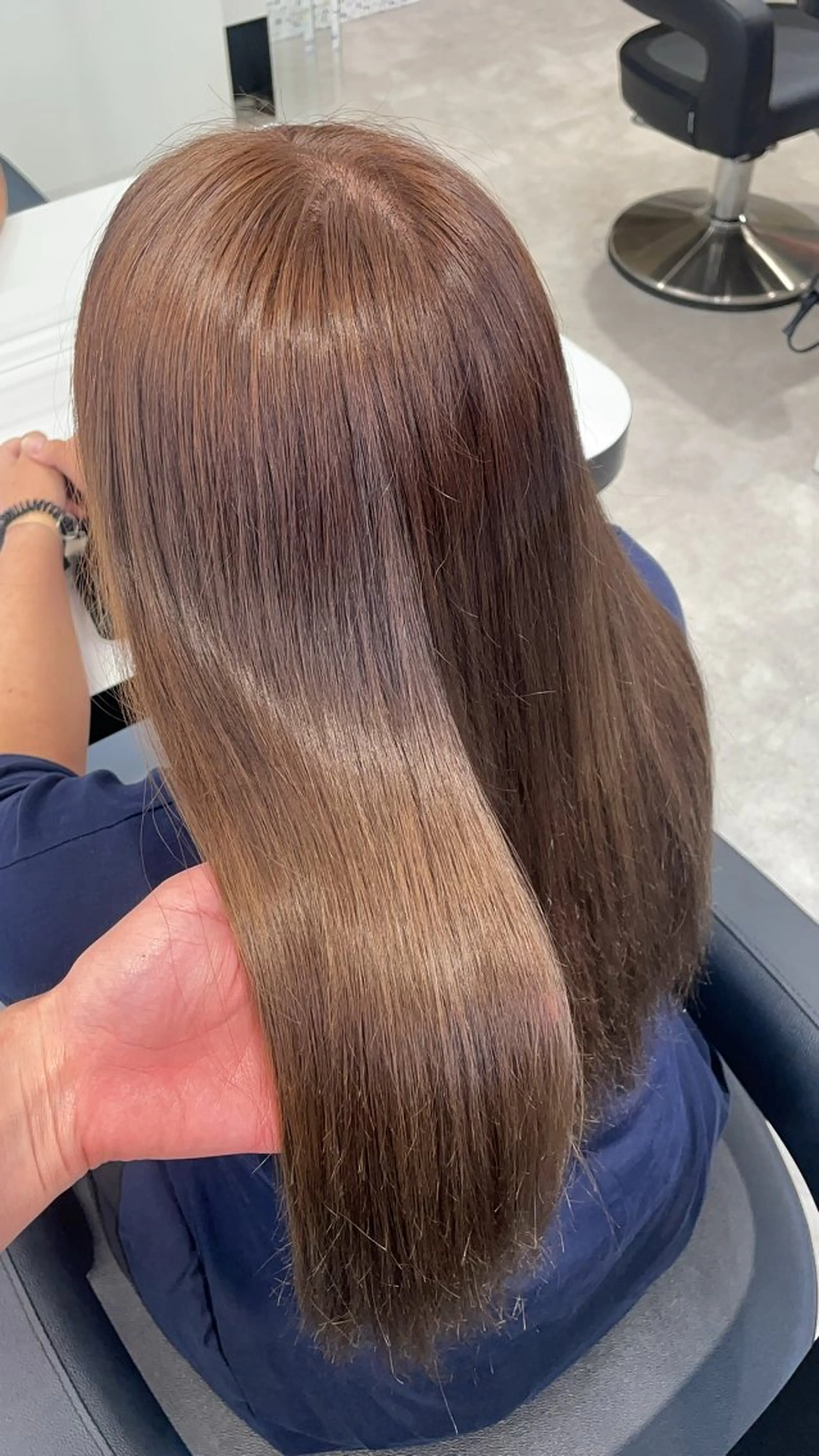 ロング カラー 履歴修正屋さん／ ブロンド／ホワイトのヘアスタイル