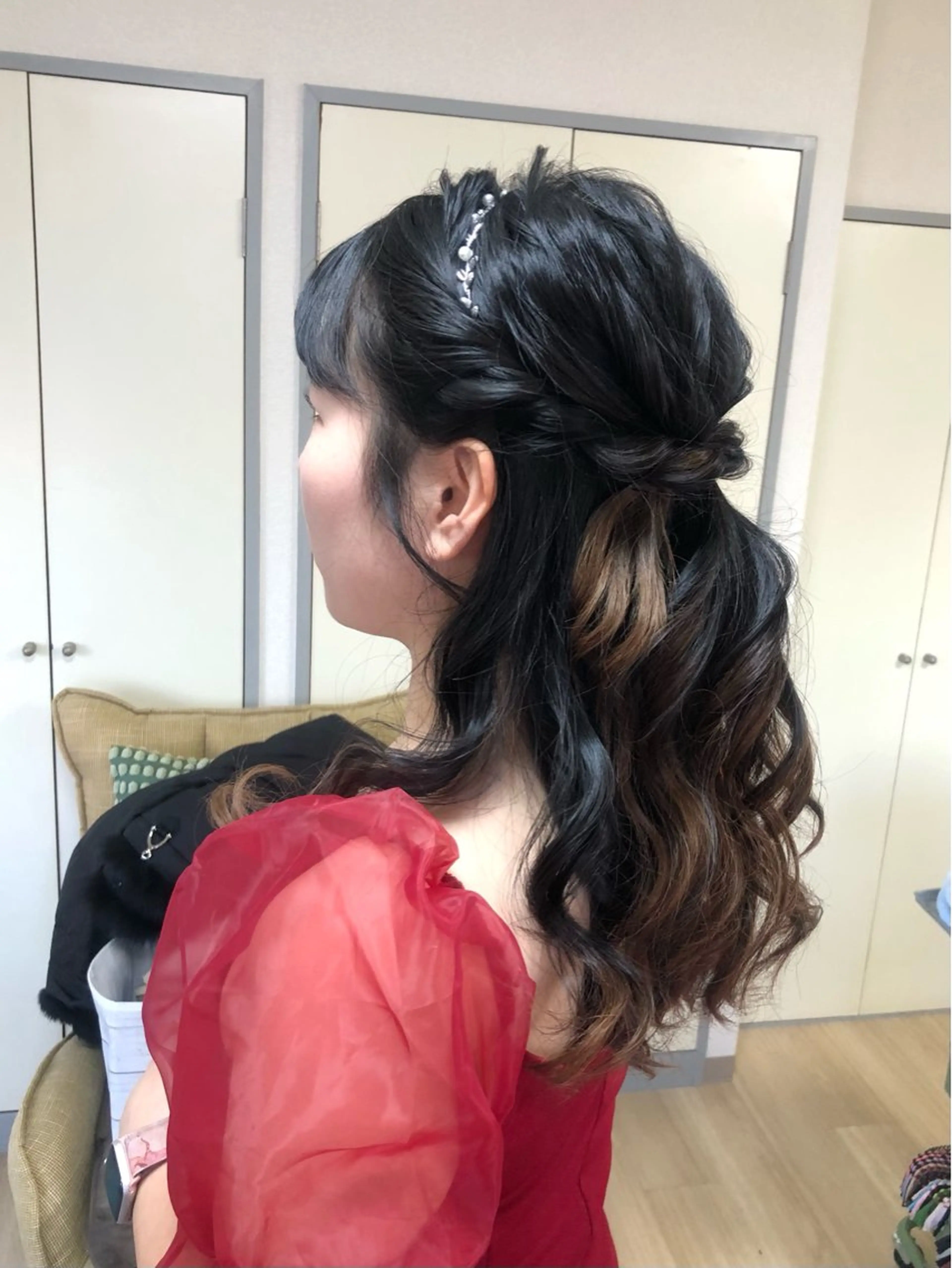 ヘアアレンジ ハーフアップ カチューシャ ヘアセット meeho所属・salon *meehoのネイルデザイン