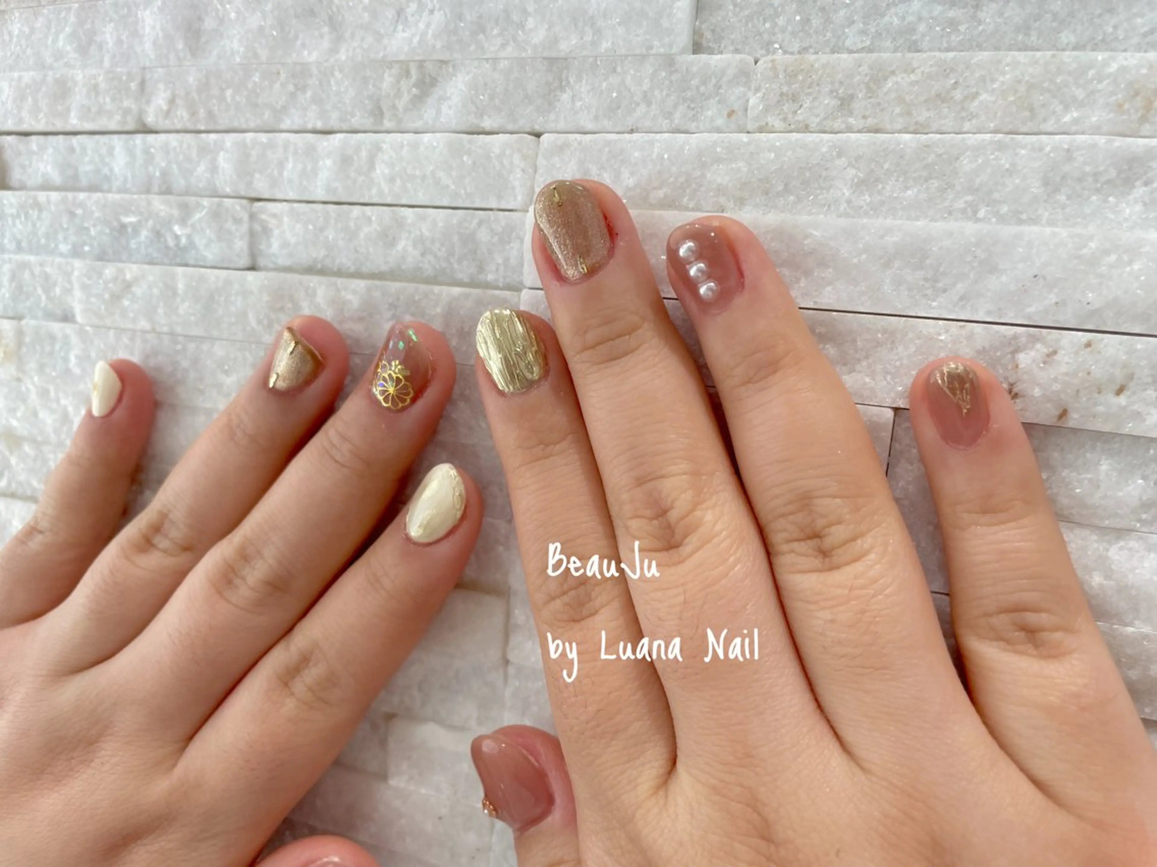 ネイル ミラーネイル ハンドネイル BeauJu by Luana Nailのネイルデザイン