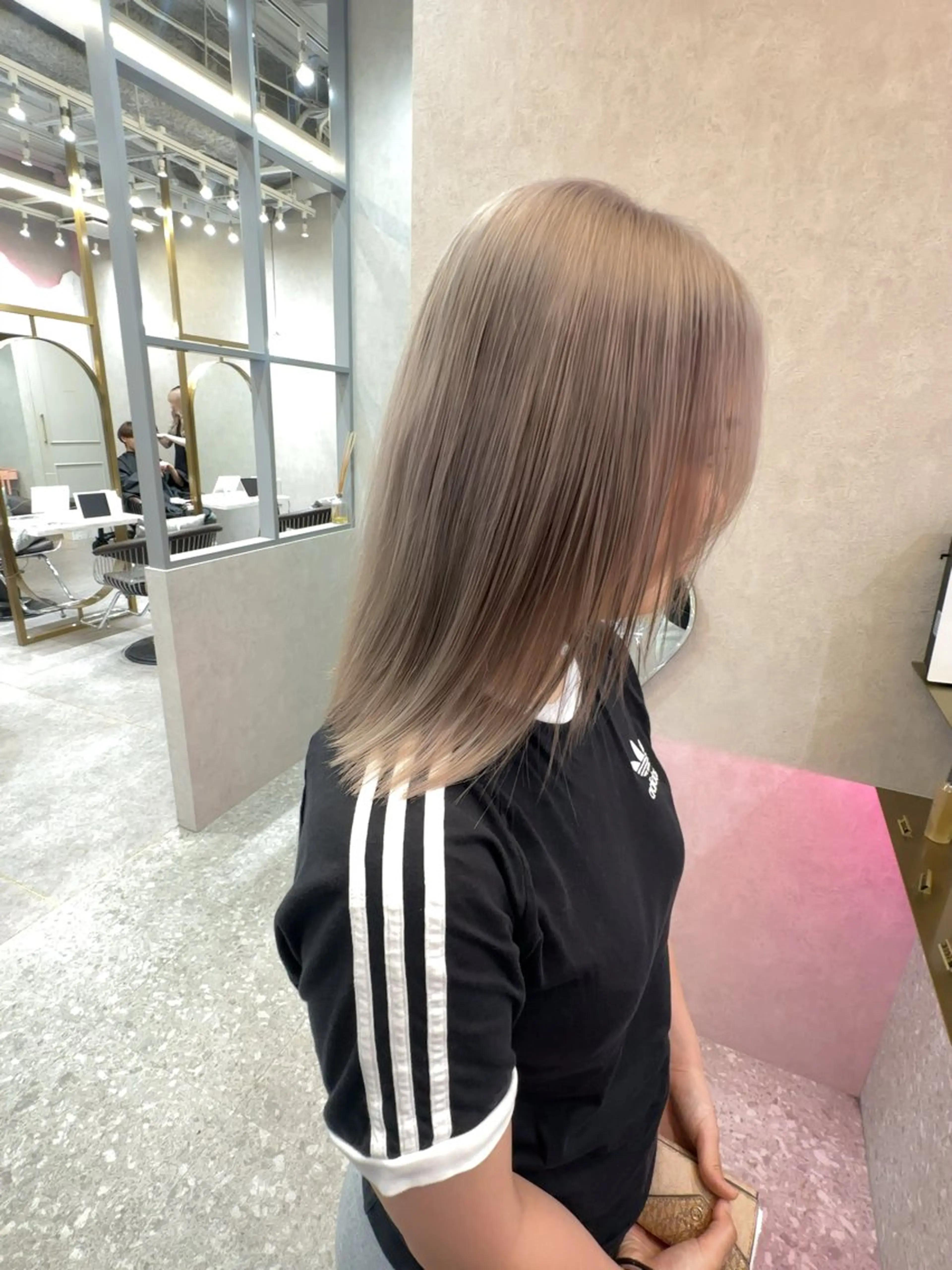 ミディアム カラー ヘアアレンジ ヘアカラー トリートメント yuuto🌈 透明感カラーのヘアスタイル