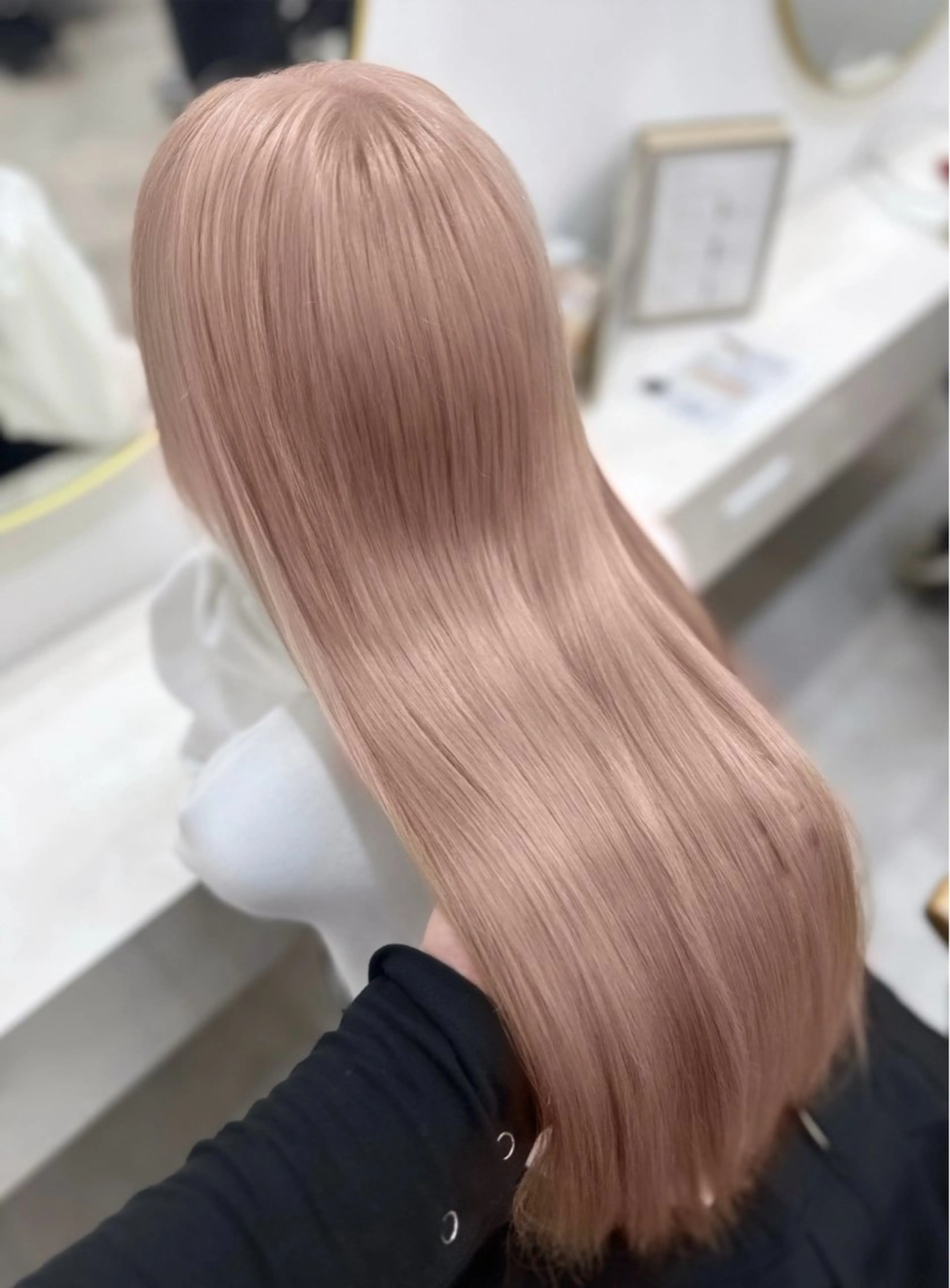 カット【モデル】＋ブリーチonカラー（暖色❤️）＋保湿トリートメント　⚠️必ず詳細を確認ください‼️の写真