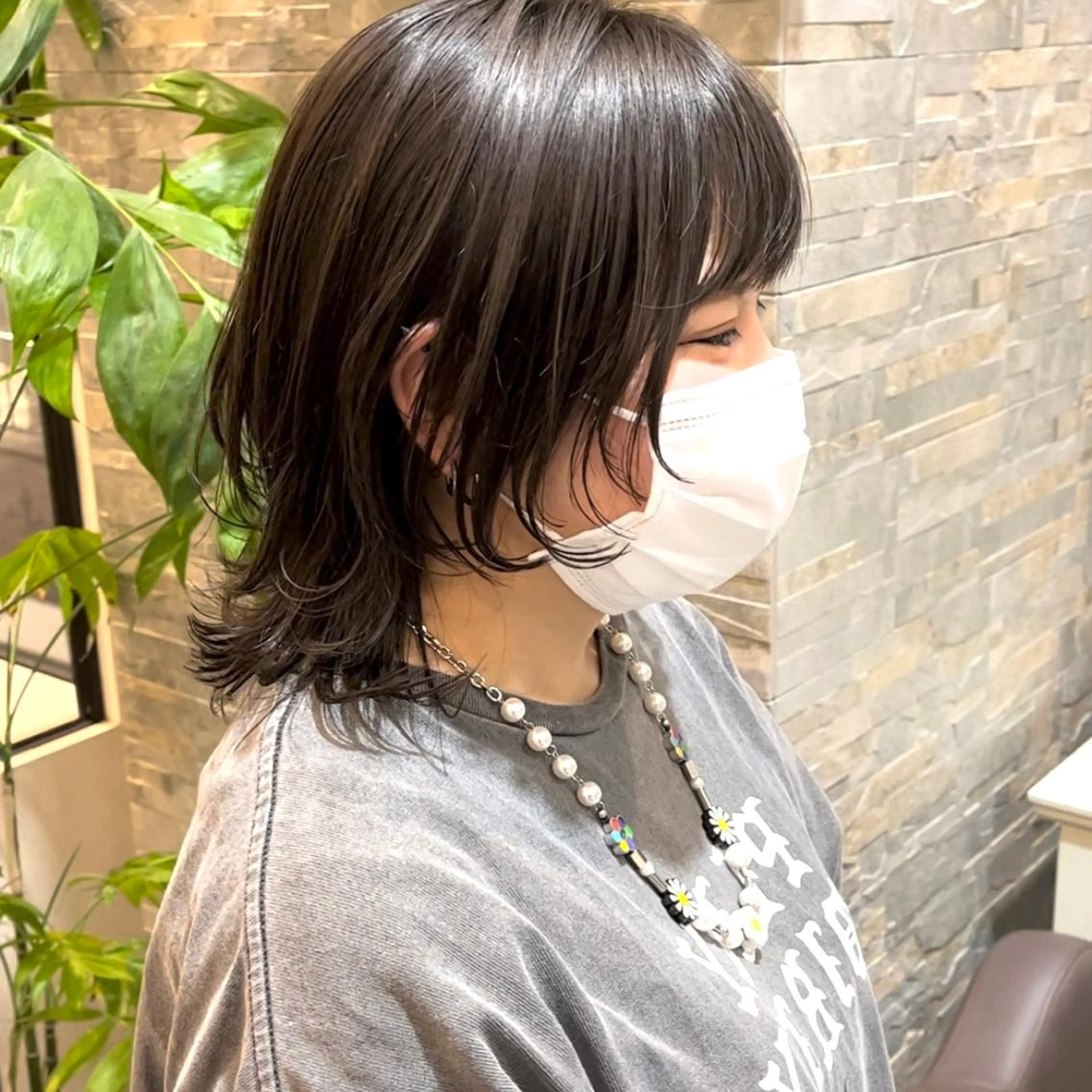 ミディアム 大阪ウルフカット 🐺デザインカラーのヘアスタイル