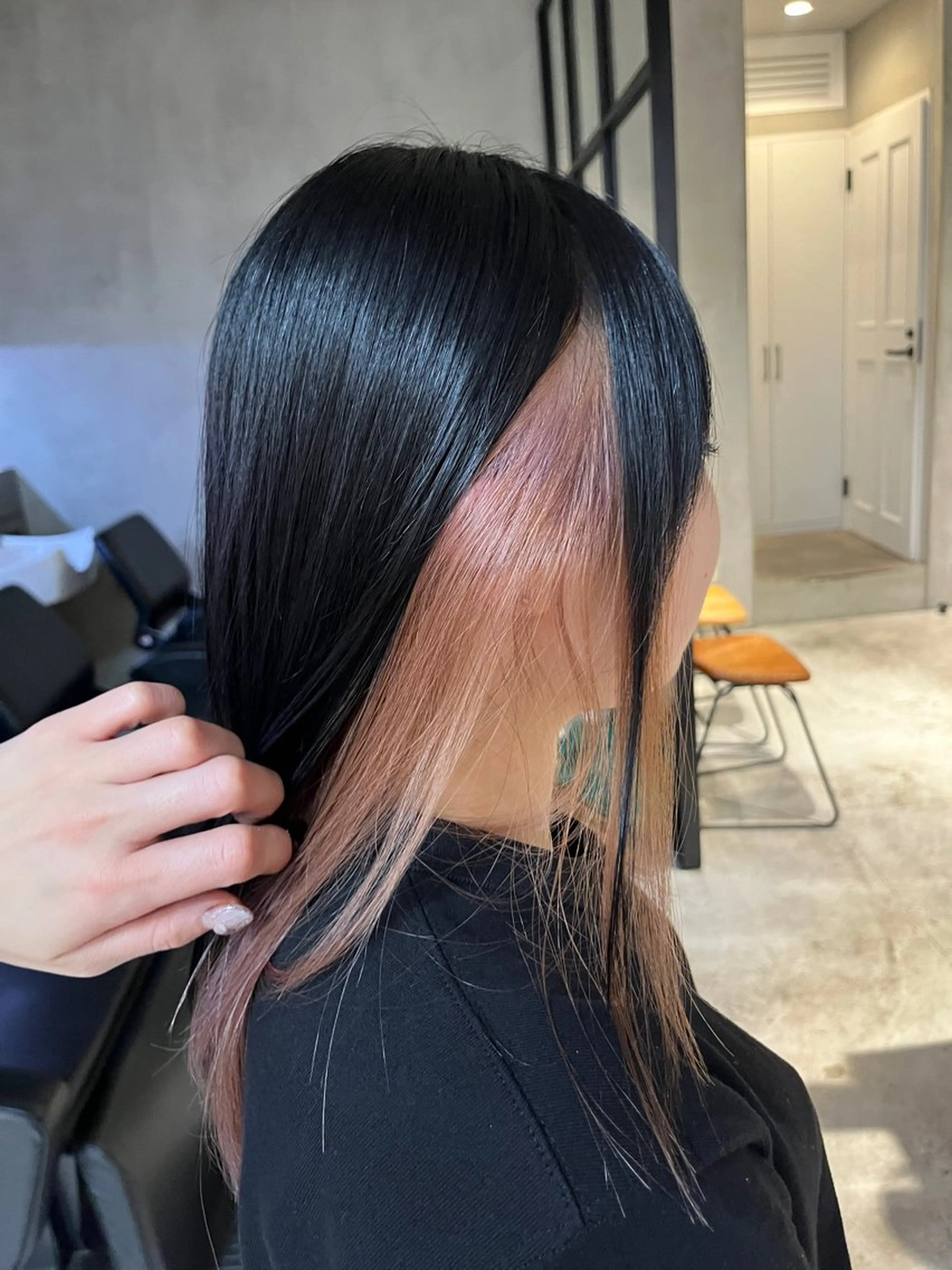 セミロング カラー ベージュカラー ピンクカラー ピンクベージュ ヘアカラー ちせ/ 透明感カラー /elima調布のヘアスタイル