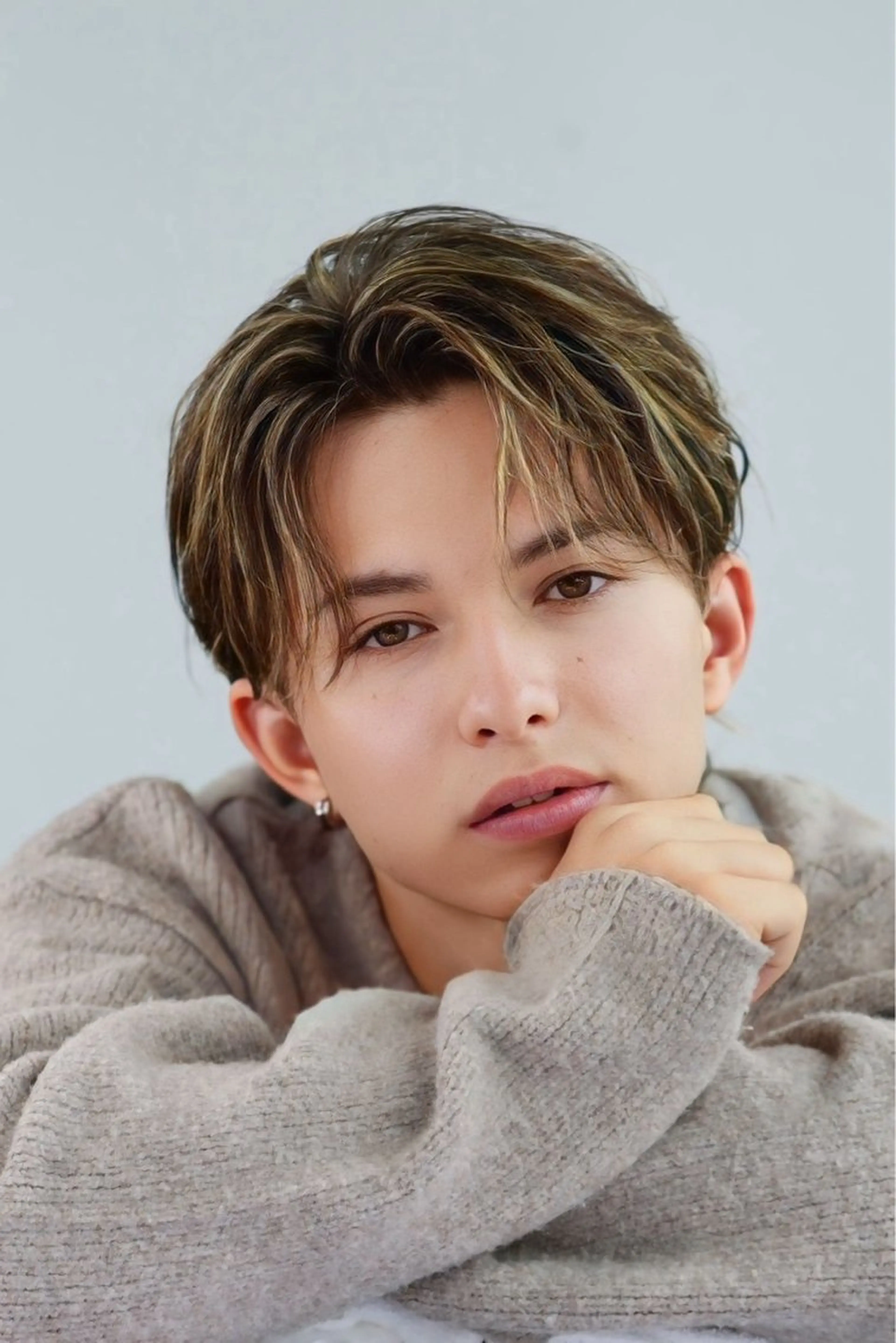 ミディアム カラー 吉名 和士のヘアスタイル