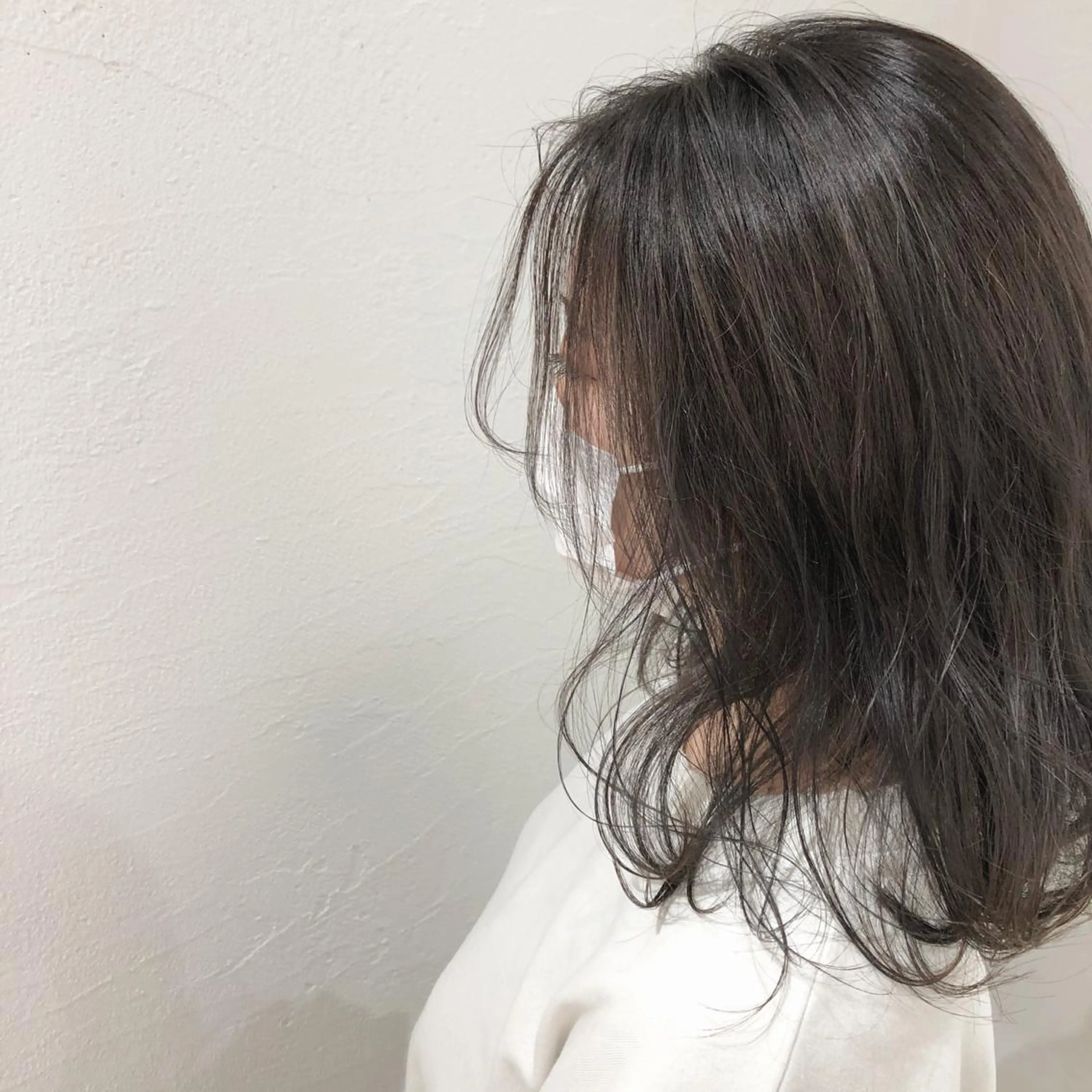 セミロング カット ヘアカラー トリートメント ＨＩ ROのヘアスタイル