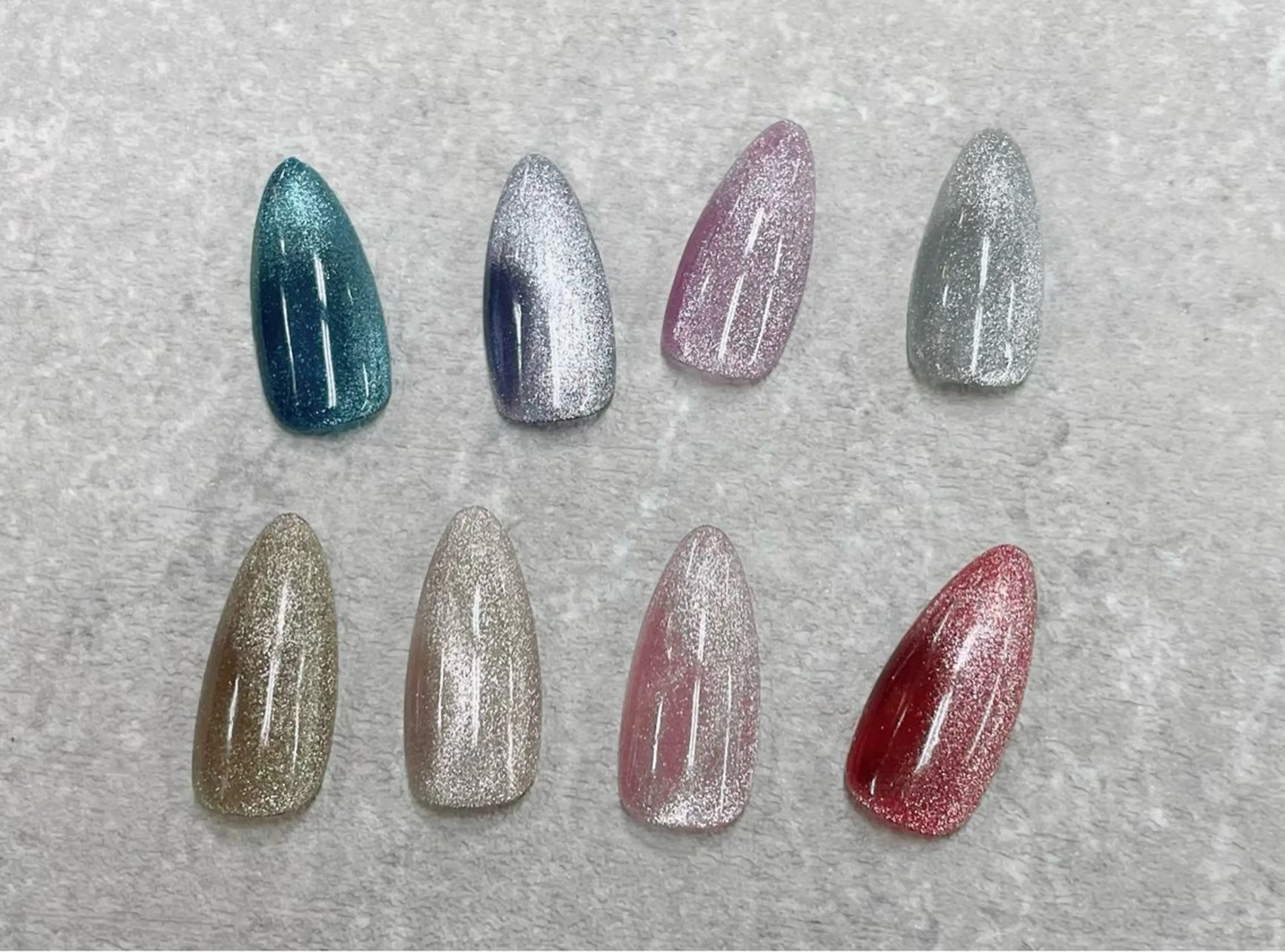 ネイル キラキラネイル マグネットネイル ワンカラーネイル clear yayoiのネイルデザイン