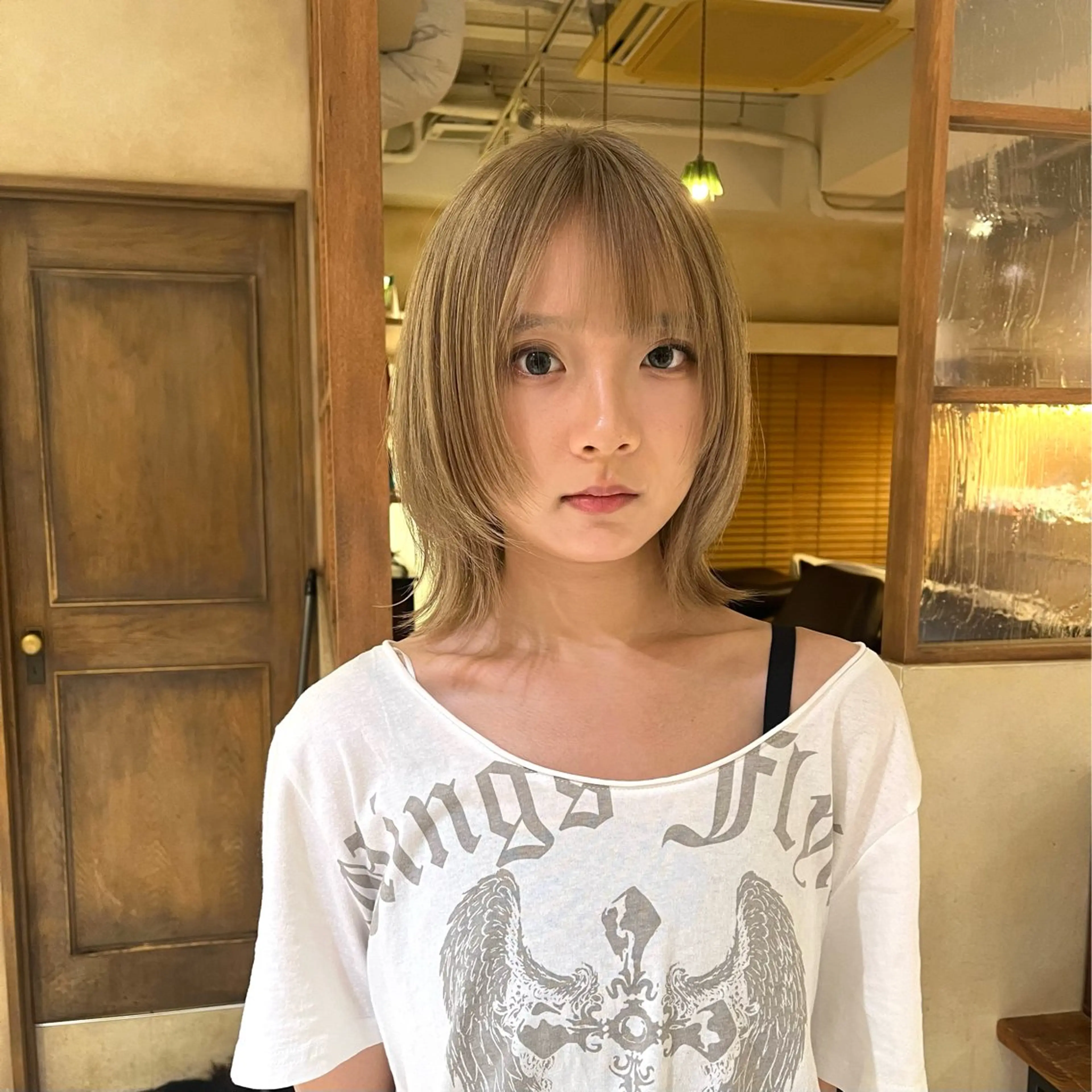ミディアム カラー ボブレイヤー ブリーチ ブロンド ハイトーンカラー ボブ カット ヘアカラー CANAAN hair salon 表参道店所属・🌿‬ナチュラルヘア /パーマ/蒼真🍃のヘアスタイル