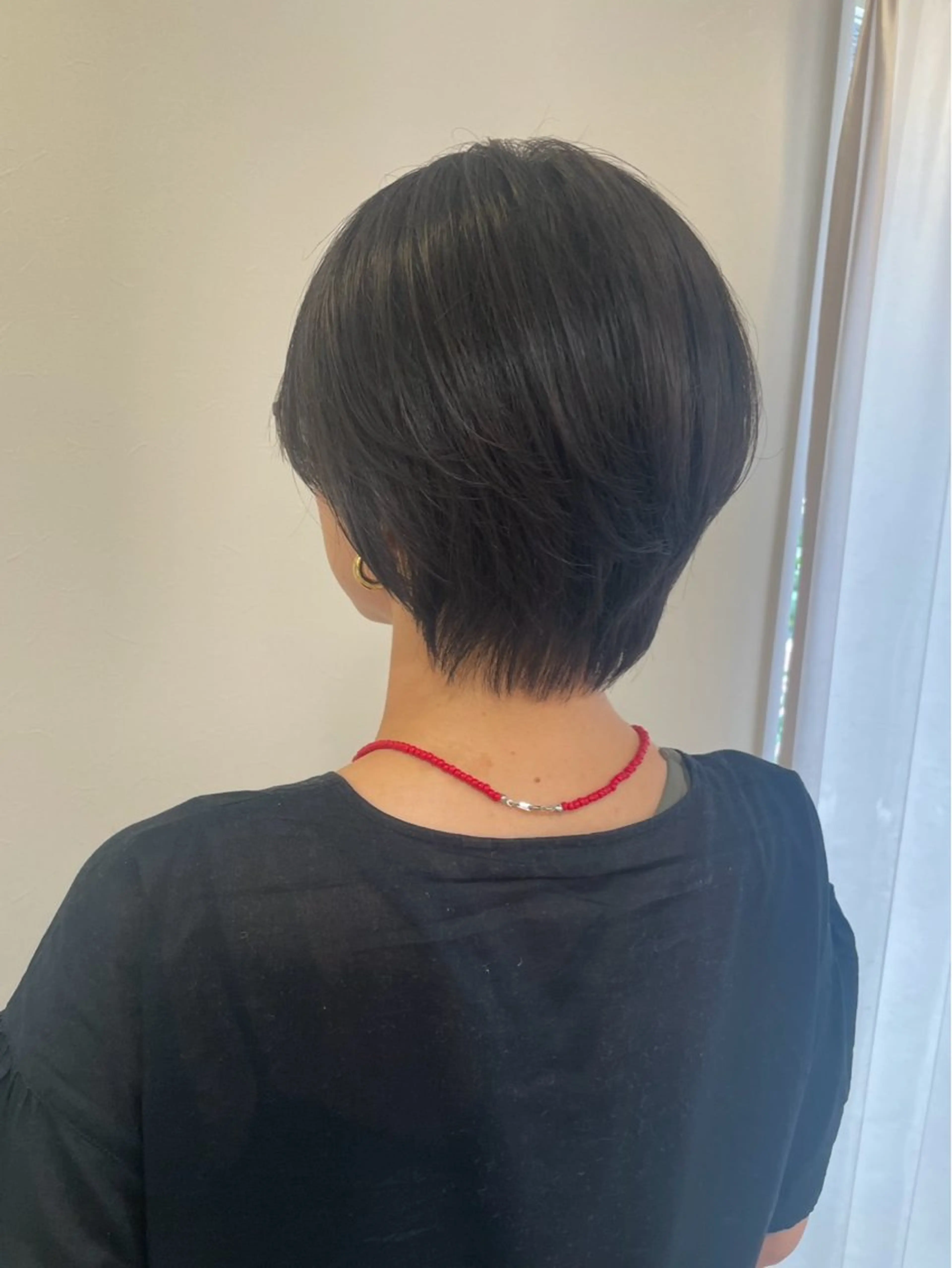 ショート moc 榊 梨緒奈のヘアスタイル
