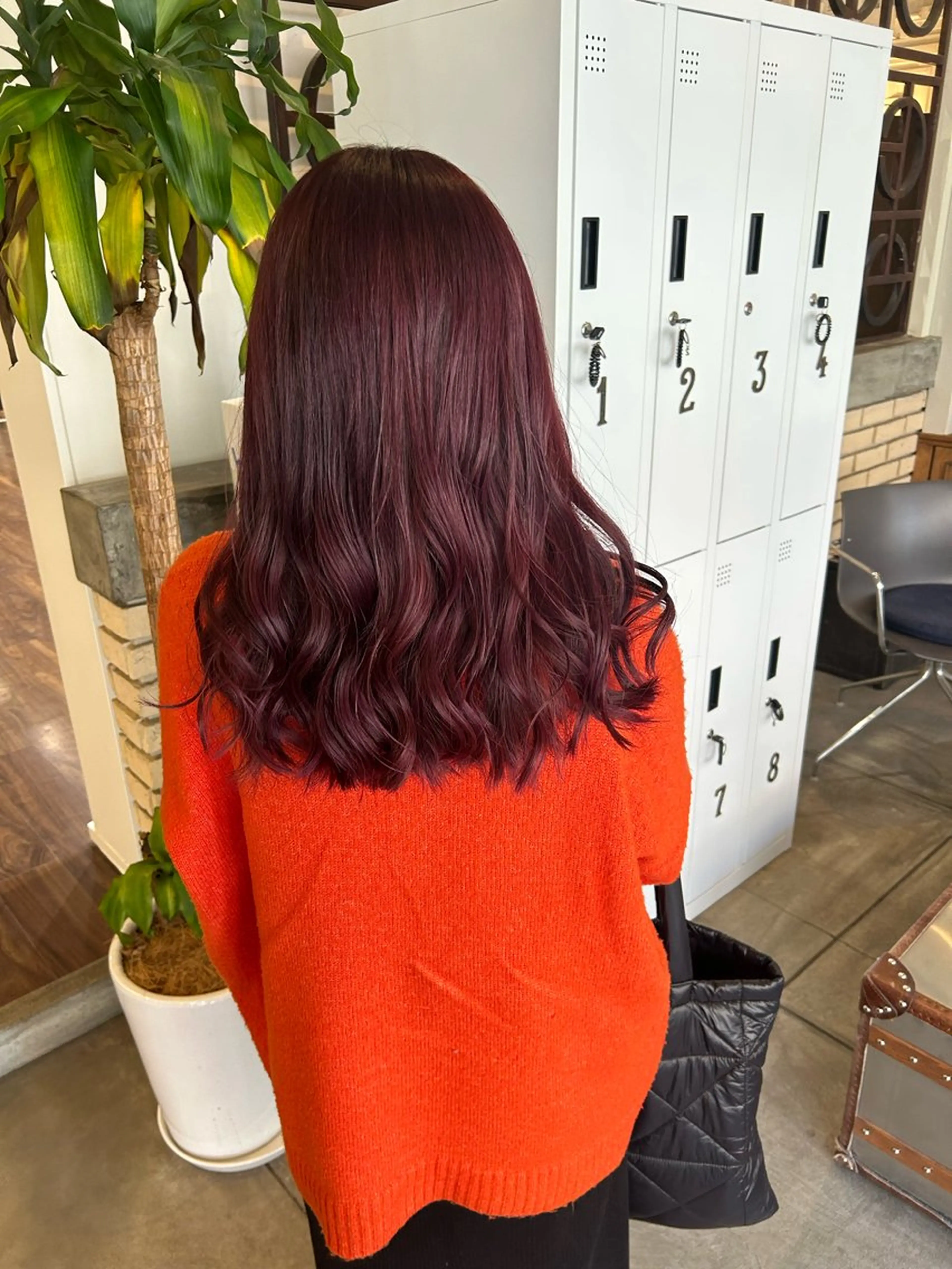 カラー AGREE Momokaのヘアスタイル