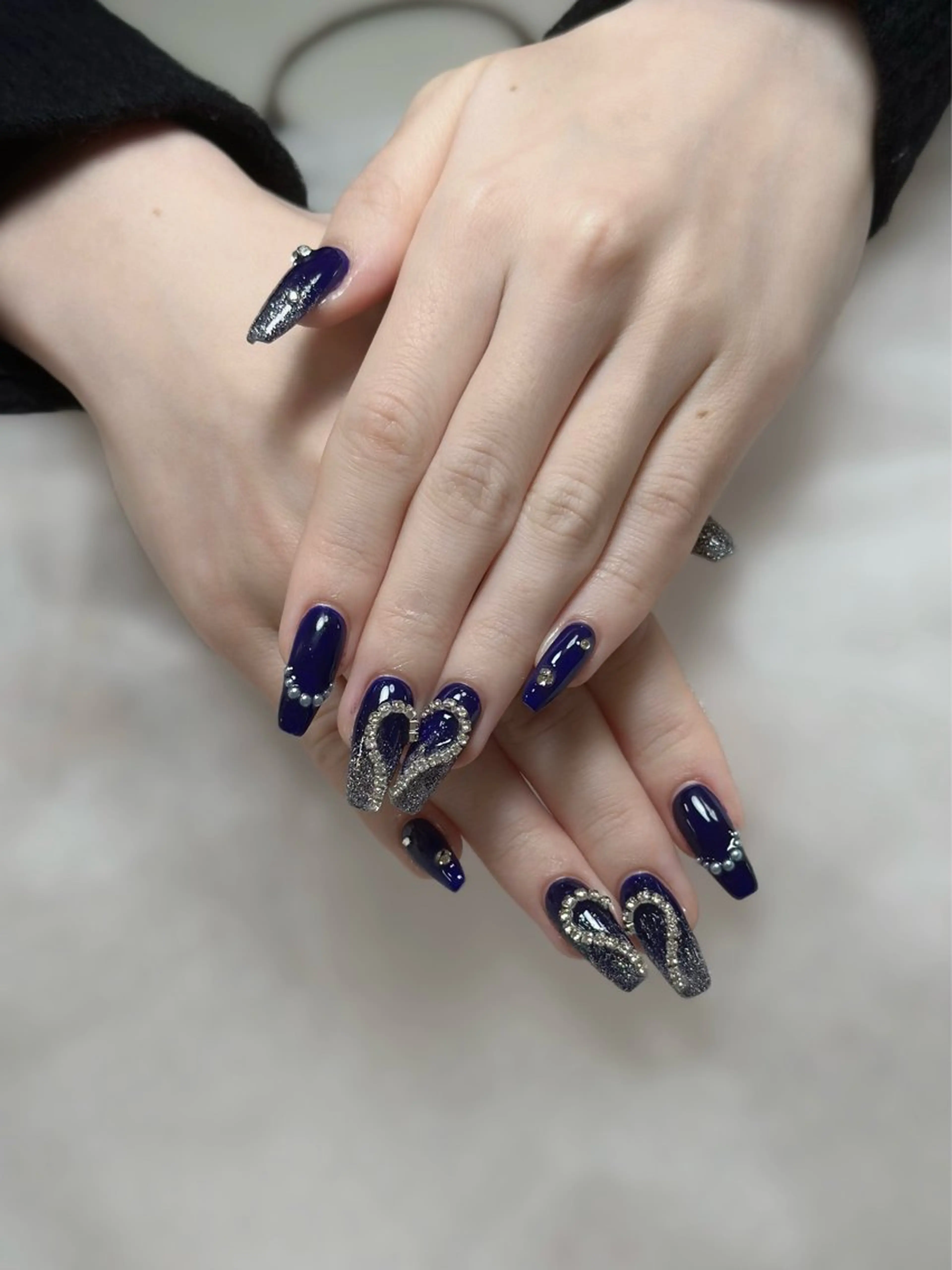 ネイル ハンドネイル Maggie nailクロのネイルデザイン